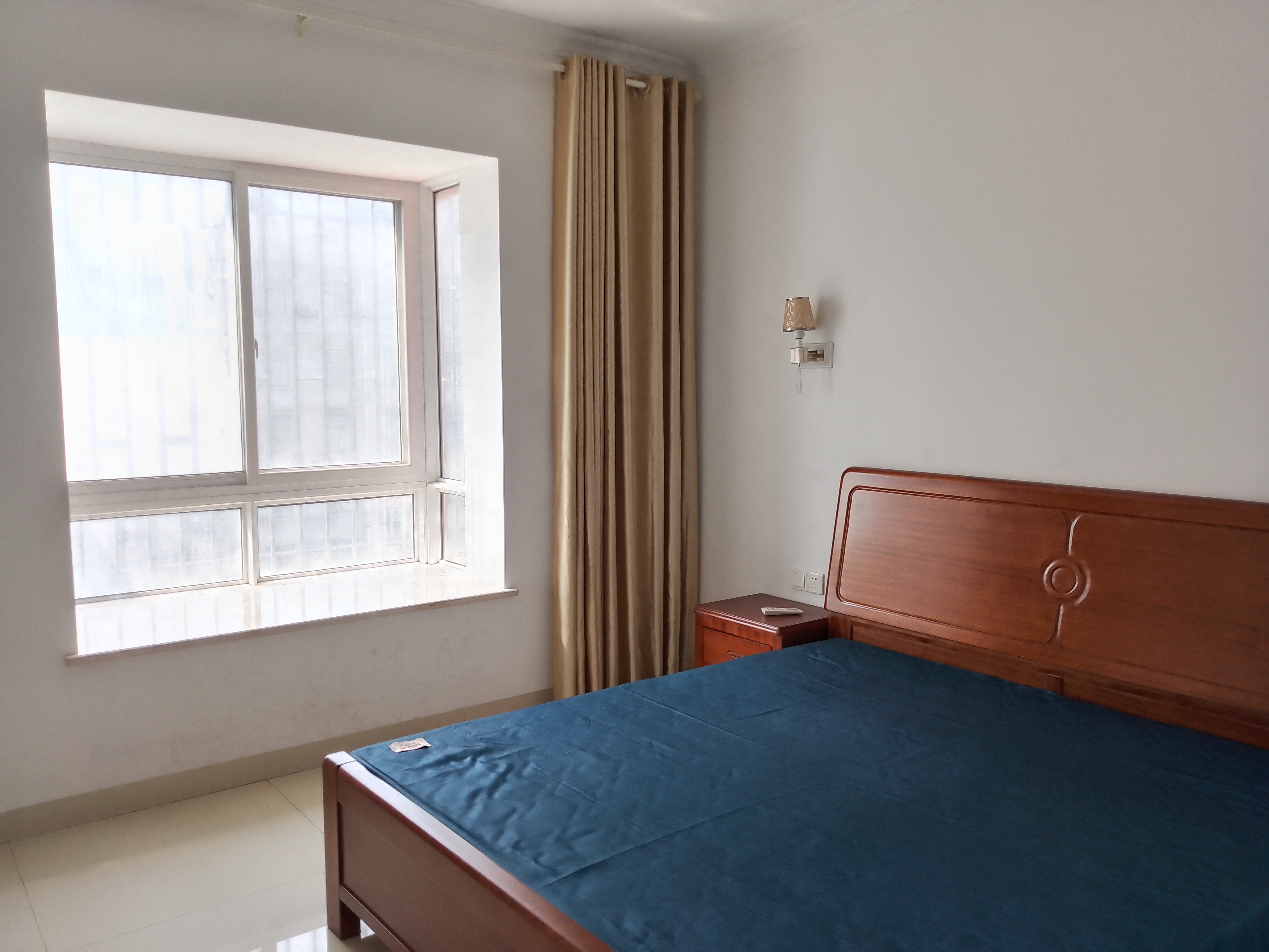 友谊嘉园  4室2厅2卫    3000.0元/月 友谊嘉园  4室2厅2卫    3000.0元/月室内图