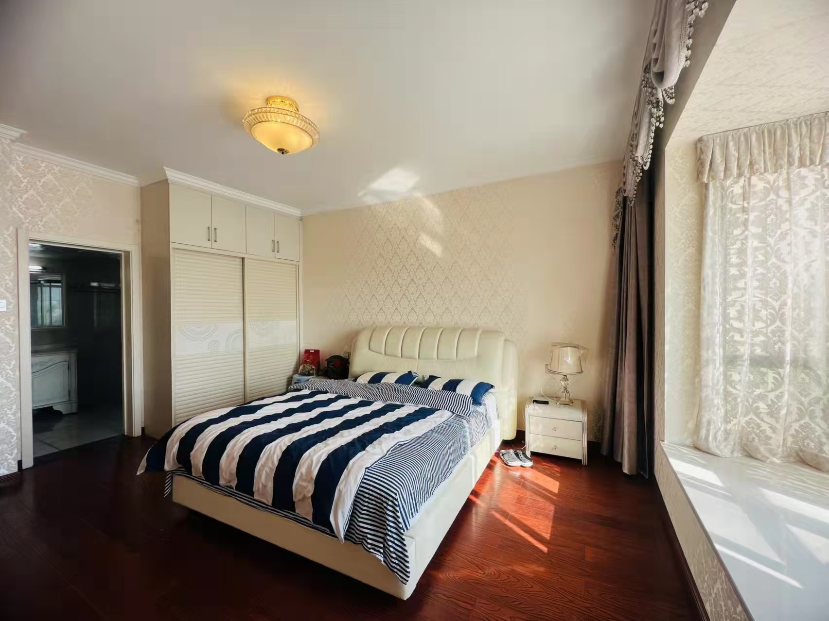 绿洲花园 4室2厅2卫 5500.0元/月 绿洲花园 4室2厅2卫 5500.0元/月室内图