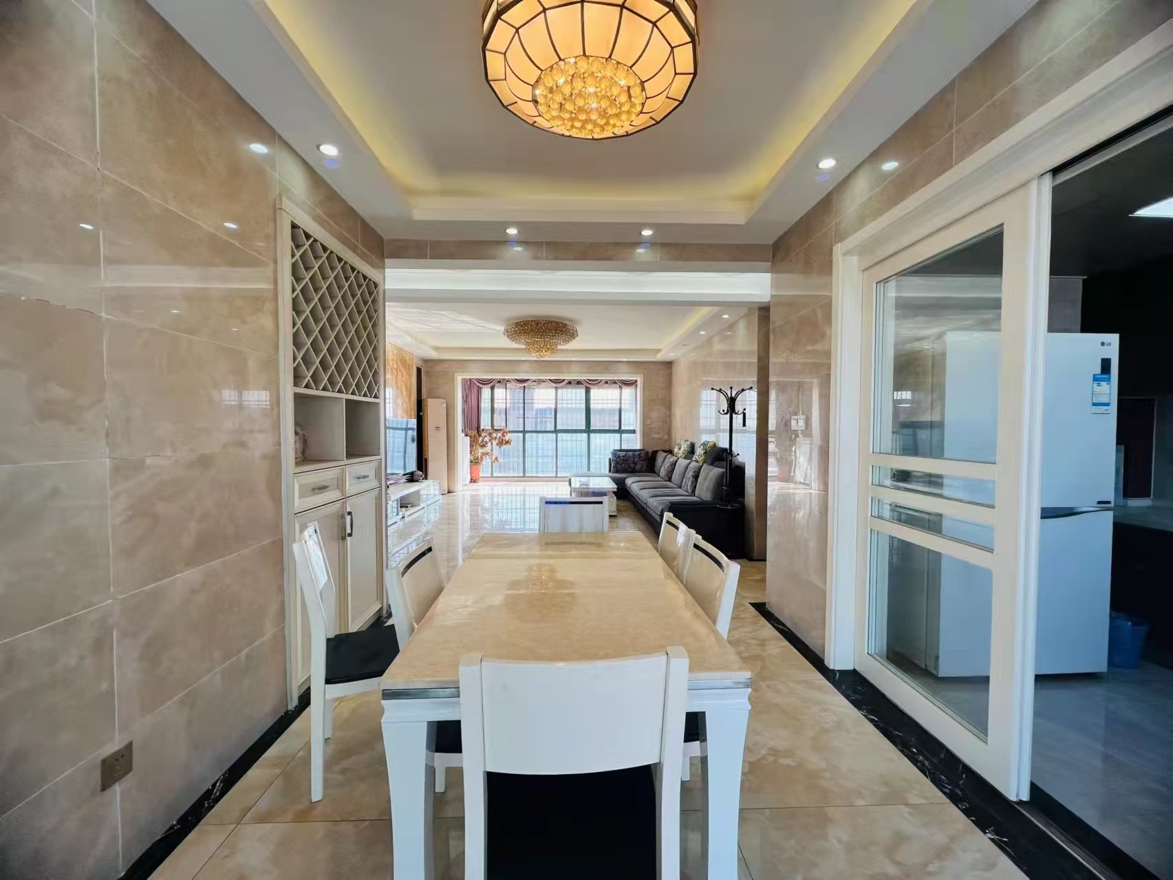 绿洲花园 4室2厅2卫 5500.0元/月 绿洲花园 4室2厅2卫 5500.0元/月室内图