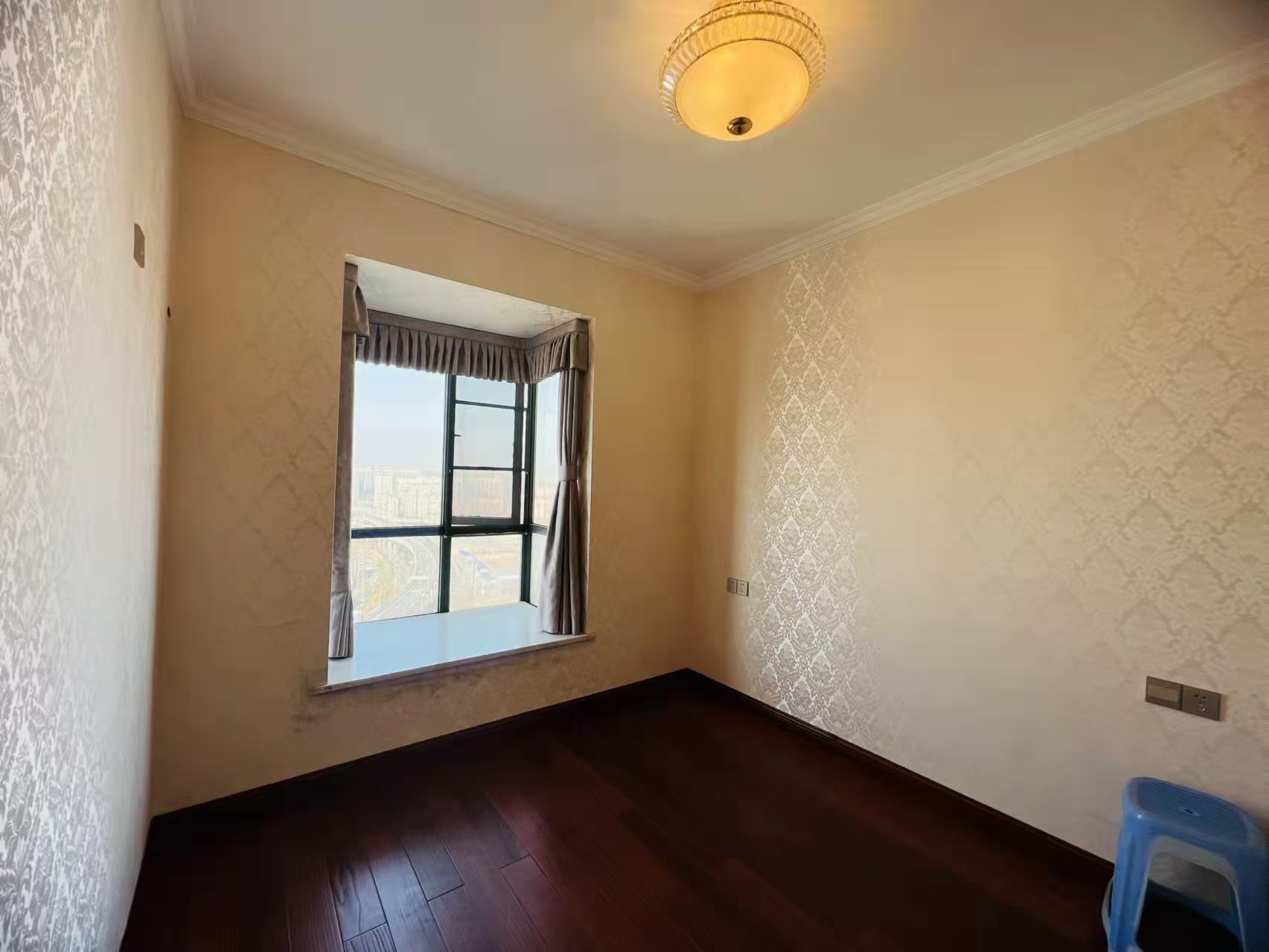 绿洲花园 4室2厅2卫 5500.0元/月 绿洲花园 4室2厅2卫 5500.0元/月室内图