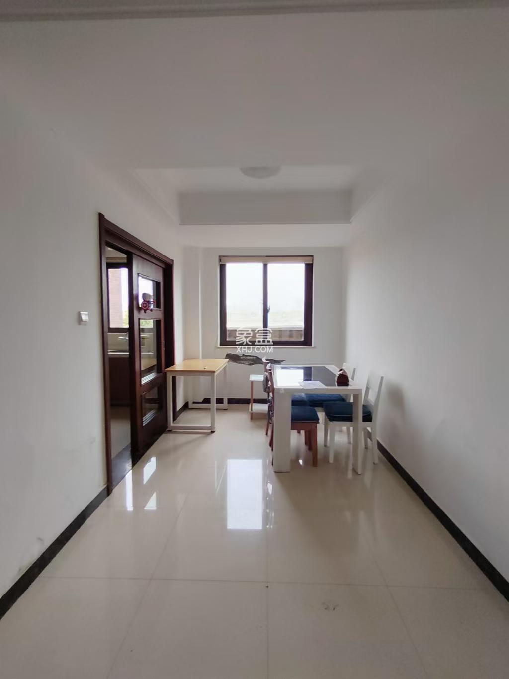 绿地公馆(绿地名邸) 3室2厅2卫 2700.0元/月 绿地公馆(绿地名邸) 3室2厅2卫 2700.0元/月室内图