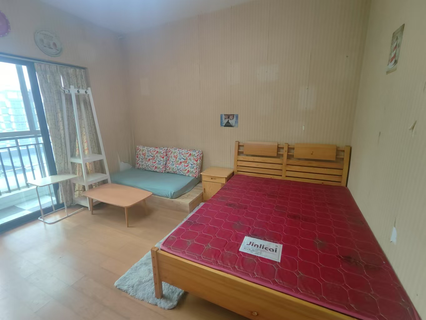 远大麓园 1室1厅1卫 1400.0元/月 远大麓园 1室1厅1卫 1400.0元/月室内图