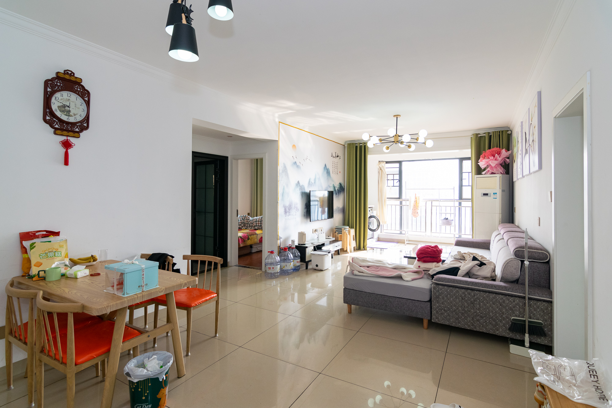 荣盛岳麓峰景 3室2厅2卫 68.0万 荣盛岳麓峰景 3室2厅2卫 68.0万客厅