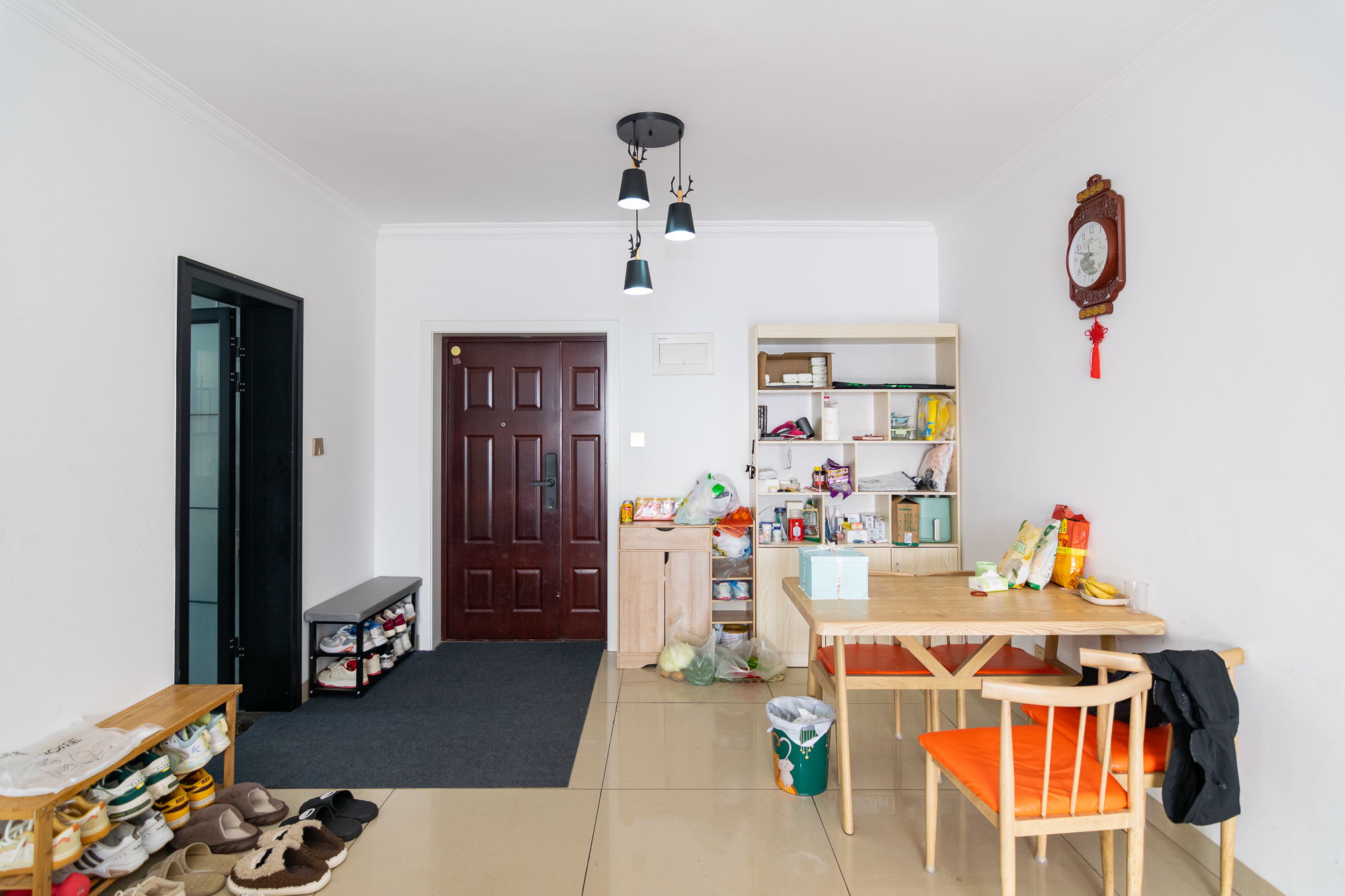 荣盛岳麓峰景 3室2厅2卫 68.0万 荣盛岳麓峰景 3室2厅2卫 68.0万客厅