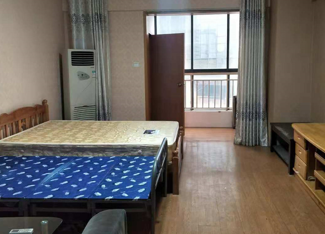 七彩丽都  1室1厅1卫    2200.0元/月室内图
