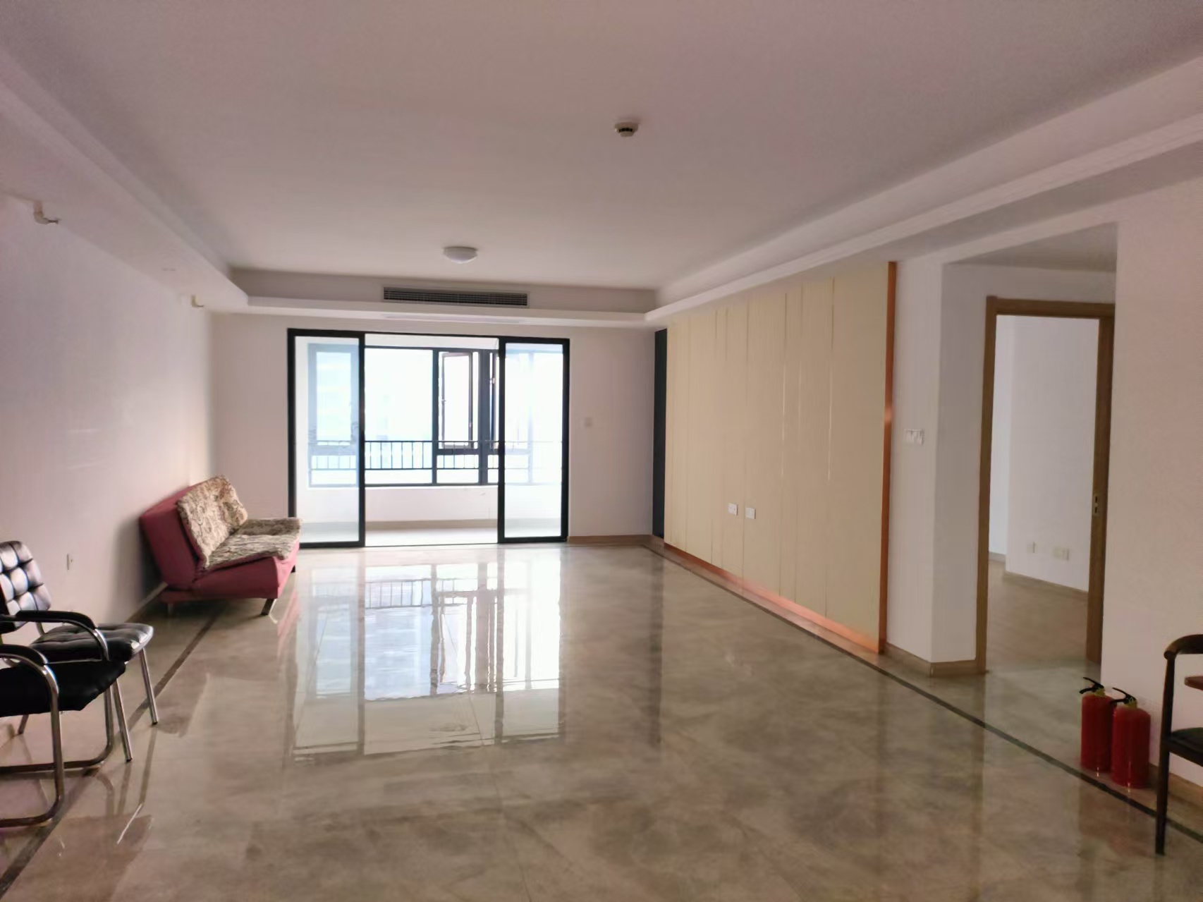 南山梅溪一方 4室2厅2卫 4500.0元/月 南山梅溪一方 4室2厅2卫 4500.0元/月室内图