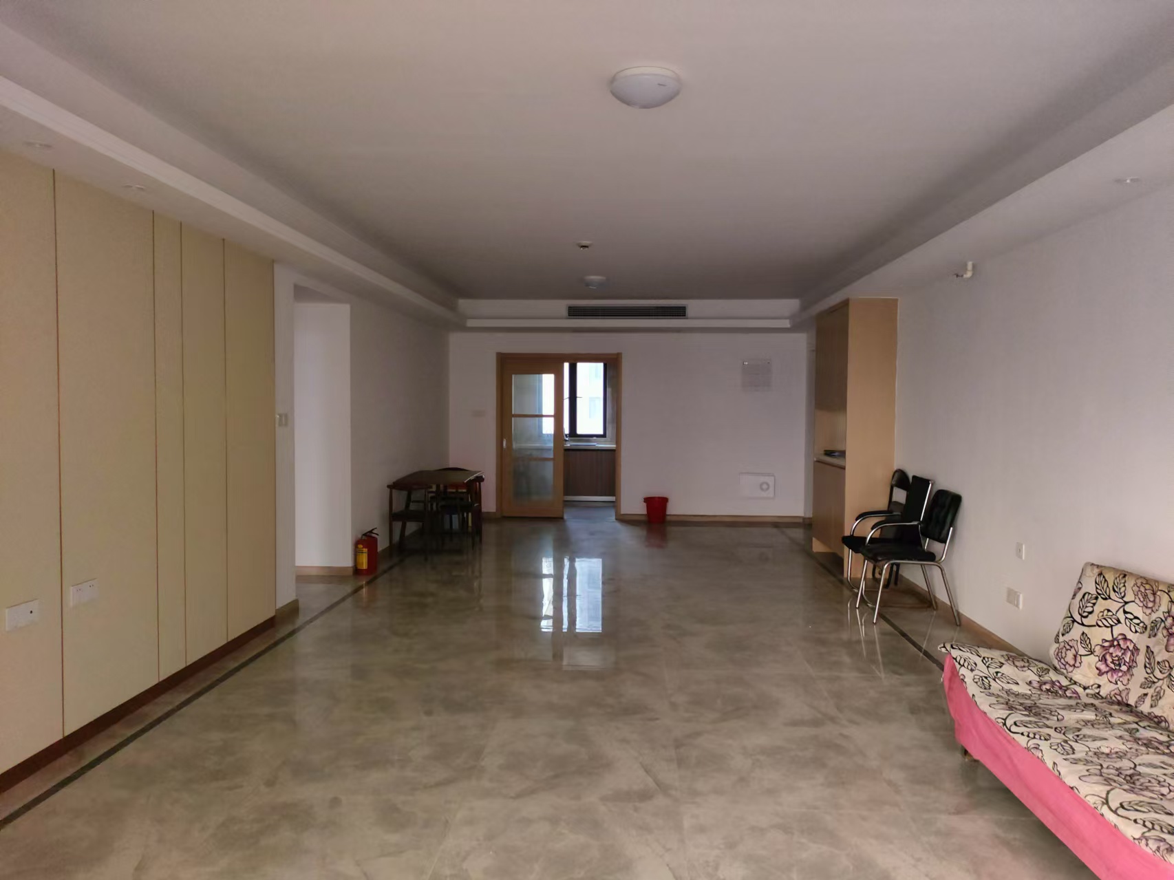 南山梅溪一方 4室2厅2卫 4500.0元/月 南山梅溪一方 4室2厅2卫 4500.0元/月室内图