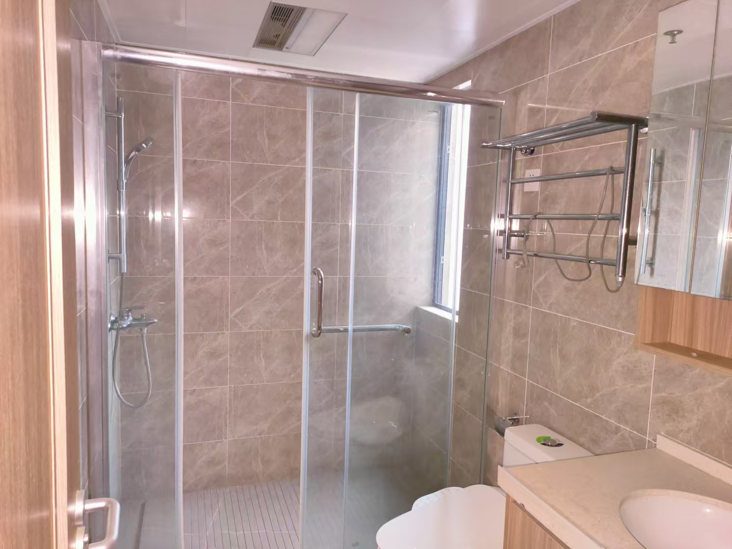 南山梅溪一方 4室2厅2卫 4500.0元/月 南山梅溪一方 4室2厅2卫 4500.0元/月室内图