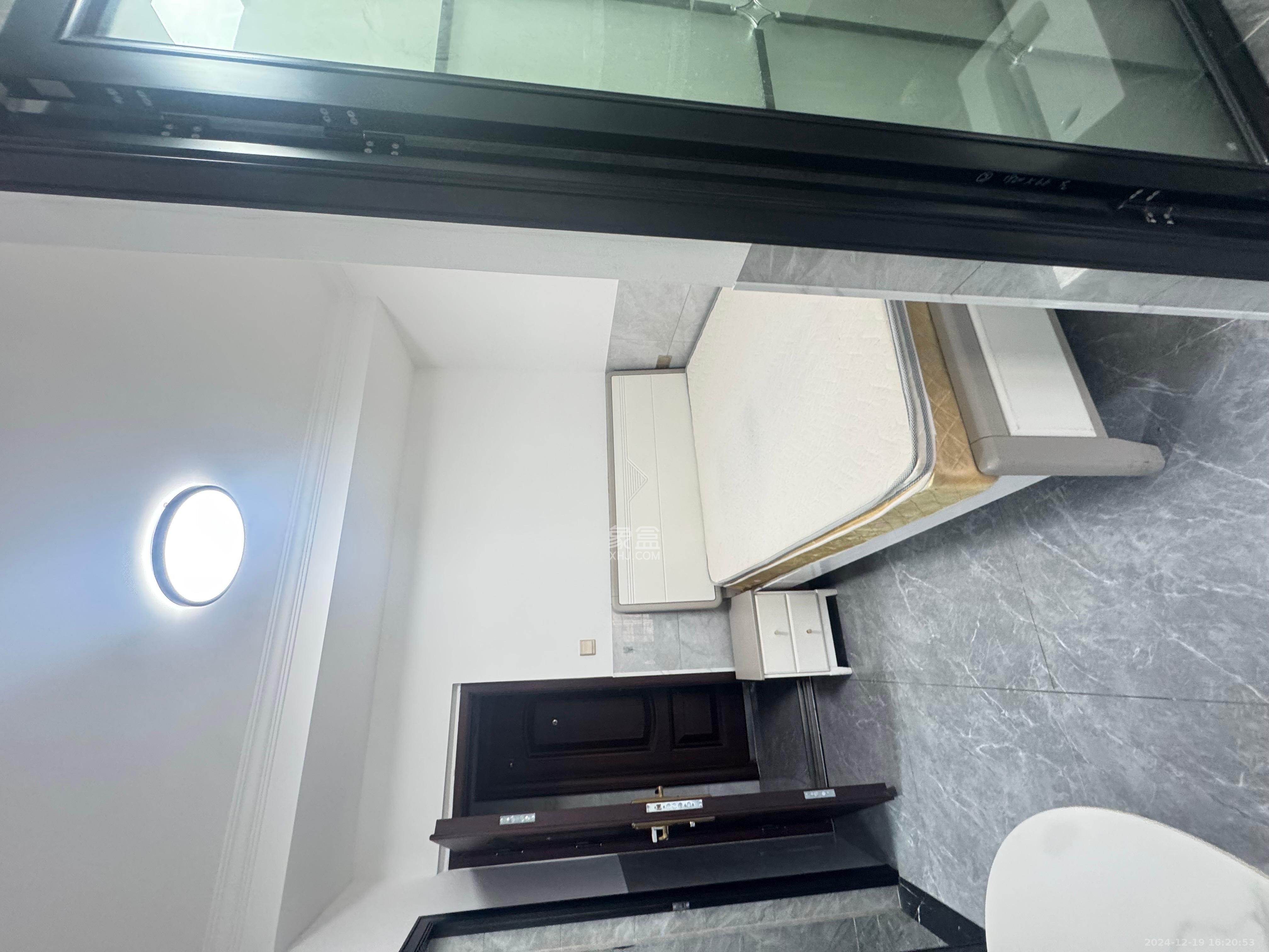 华龙家园(和泰家园)  1室1厅1卫    1000.0元/月 华龙家园(和泰家园)  1室1厅1卫    1000.0元/月室内图