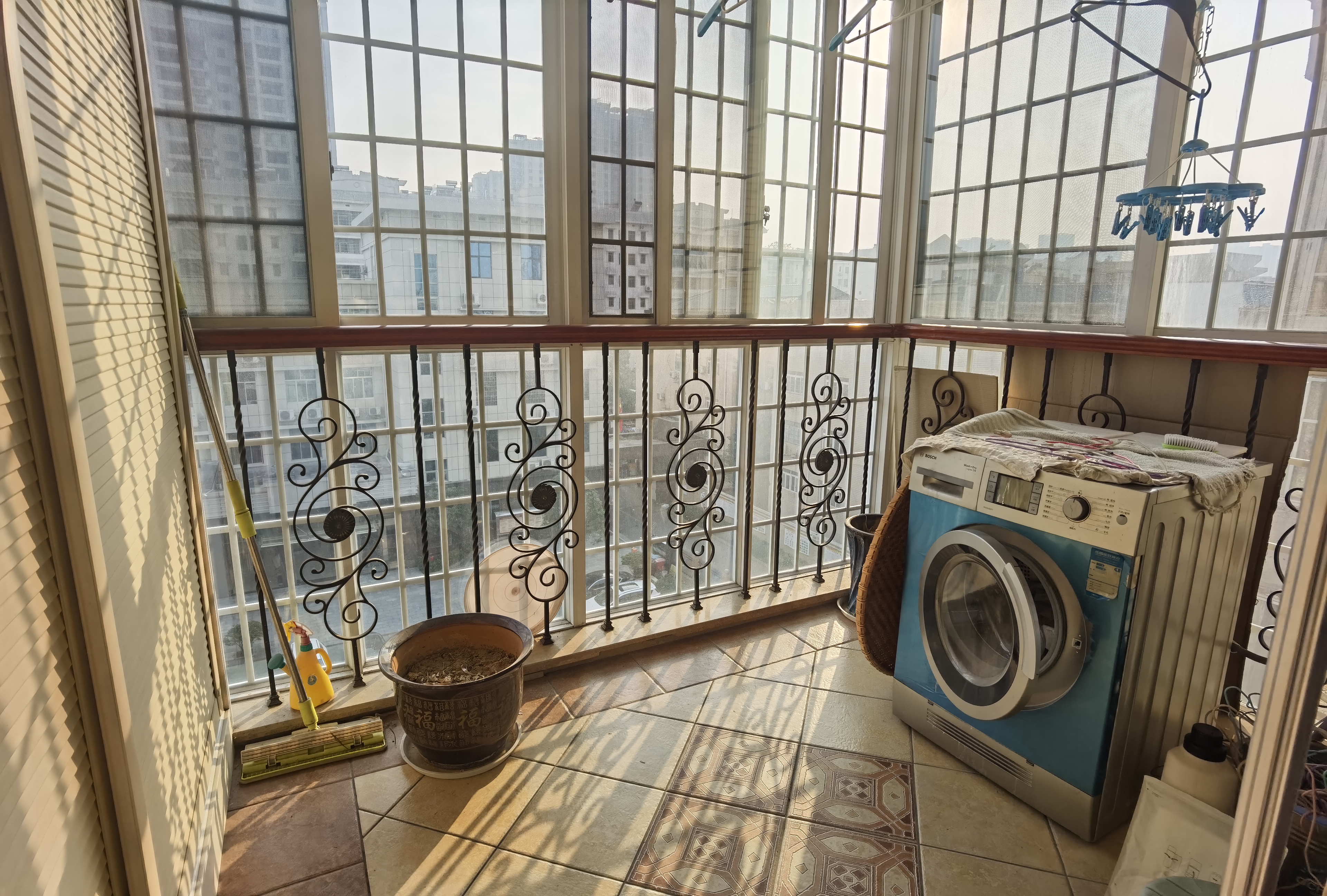 融和园 1室0厅0卫 139.8万 融和园 1室0厅0卫 139.8万客厅