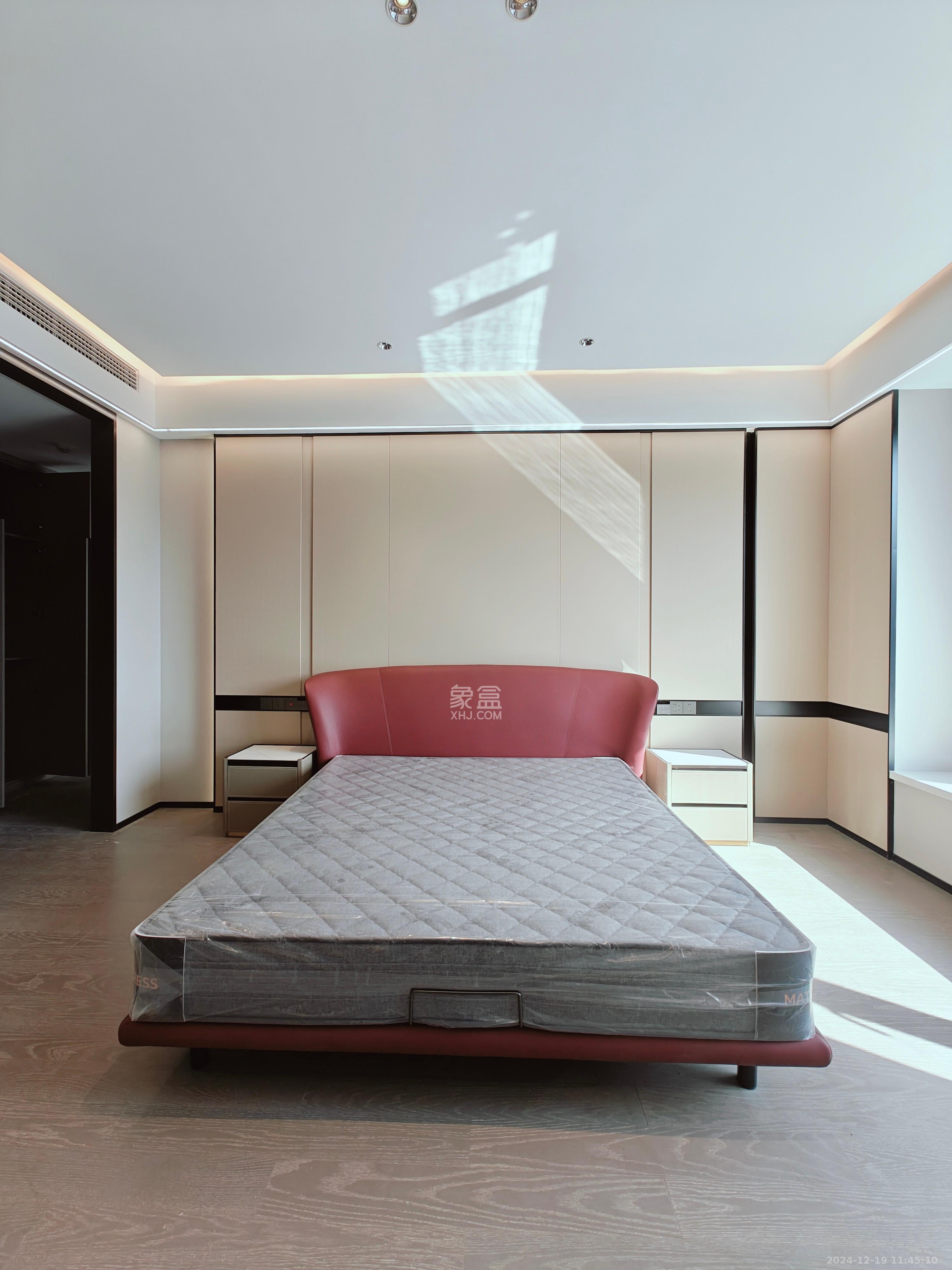 旭辉铂悦湘江 4室2厅3卫 18000.0元/月 旭辉铂悦湘江 4室2厅3卫 18000.0元/月室内图