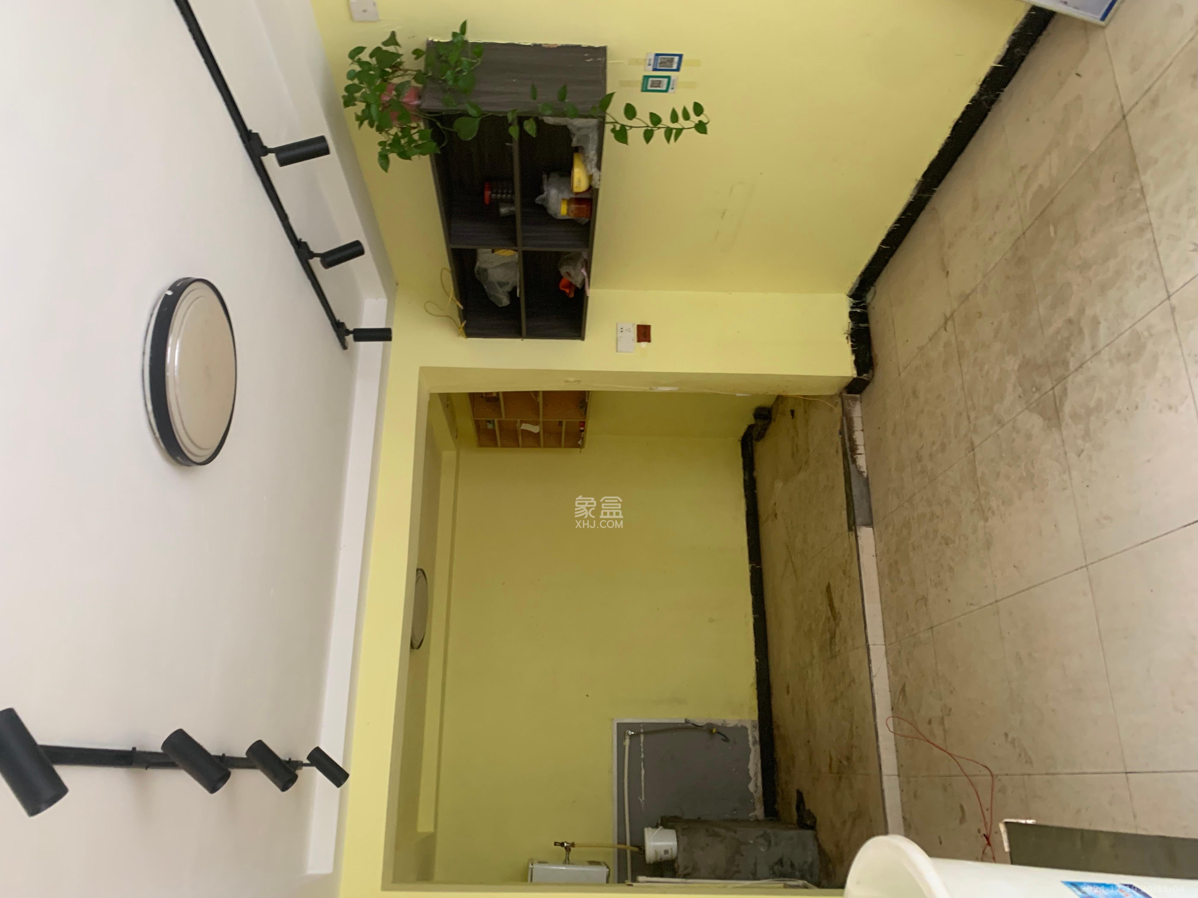 红旗区二片 1室1厅1卫 3200.0元/月 红旗区二片 1室1厅1卫 3200.0元/月室内图