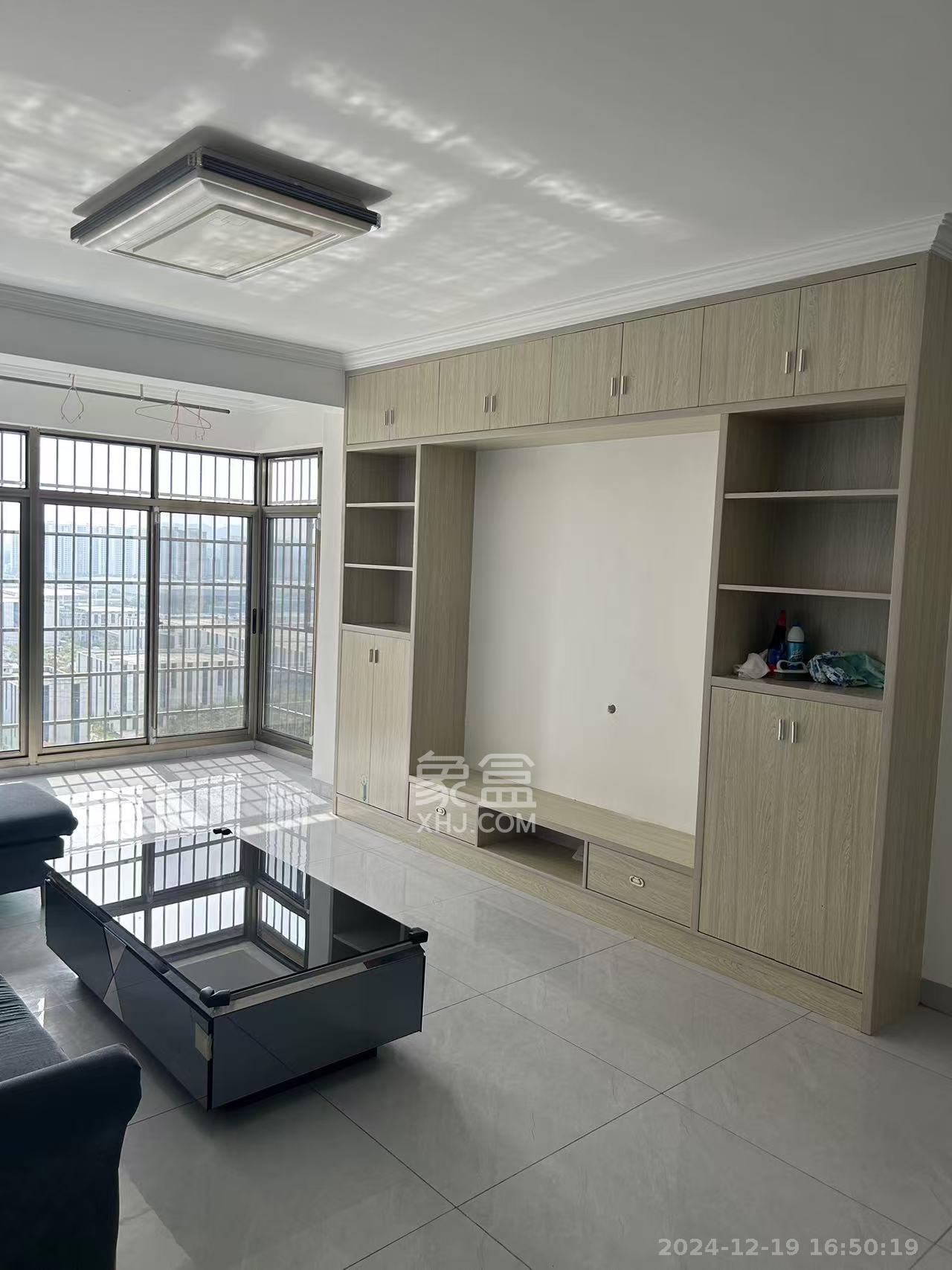 华龙家园(和泰家园) 3室2厅1卫 1900.0元/月 华龙家园(和泰家园) 3室2厅1卫 1900.0元/月室内图