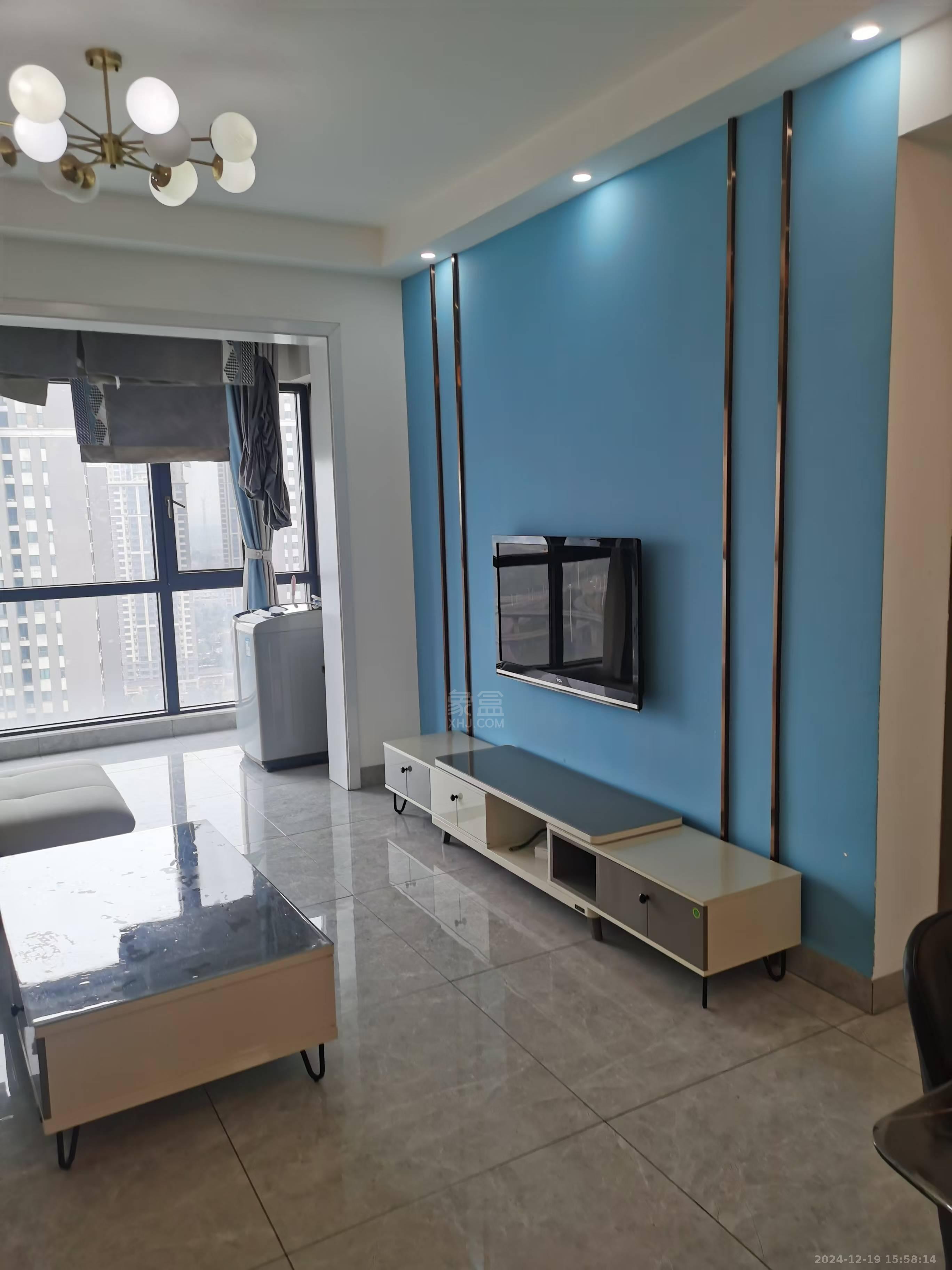 春藤小镇 3室2厅1卫 1800.0元/月 春藤小镇 3室2厅1卫 1800.0元/月室内图