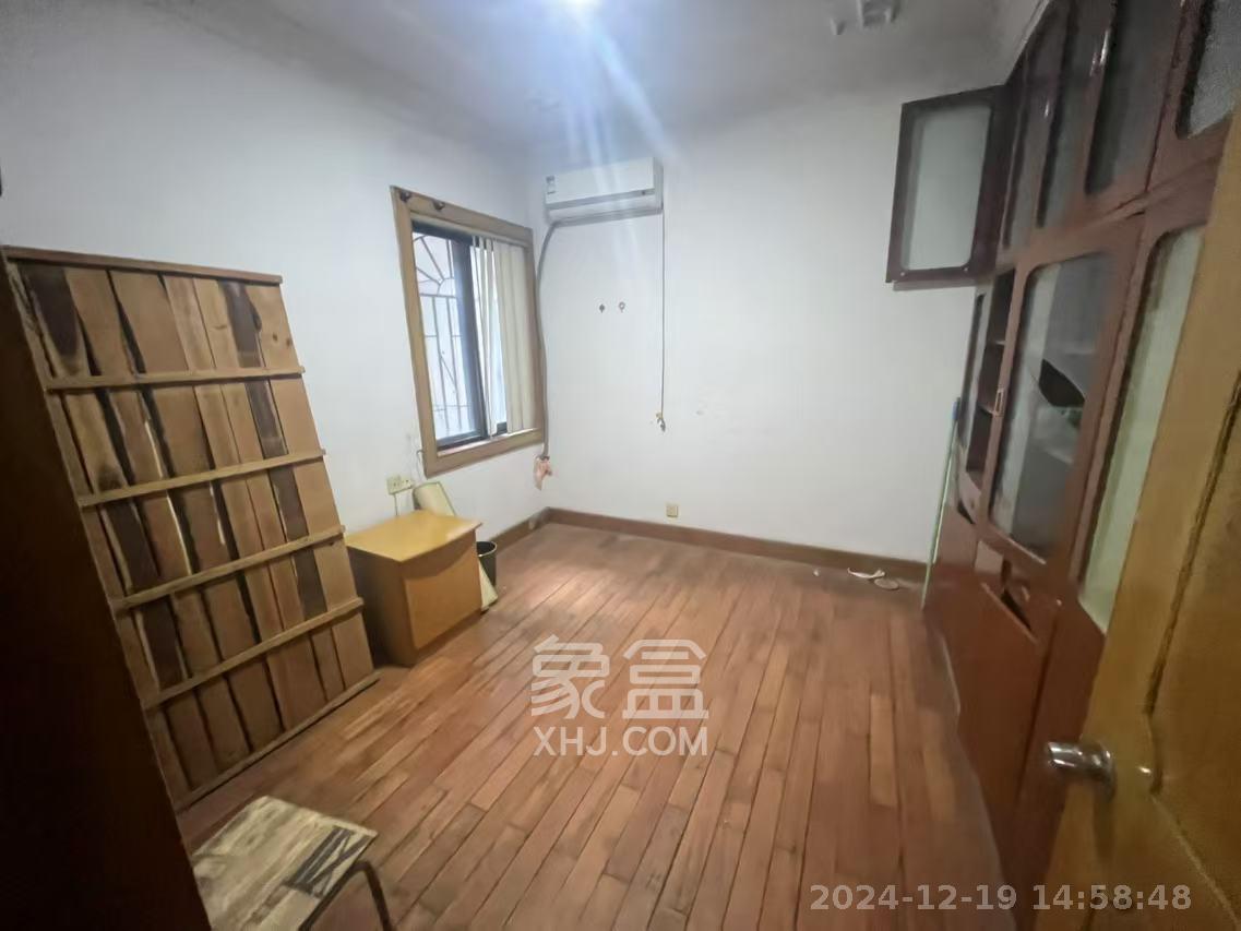 省地税局 3室2厅2卫 2000.0元/月 省地税局 3室2厅2卫 2000.0元/月室内图