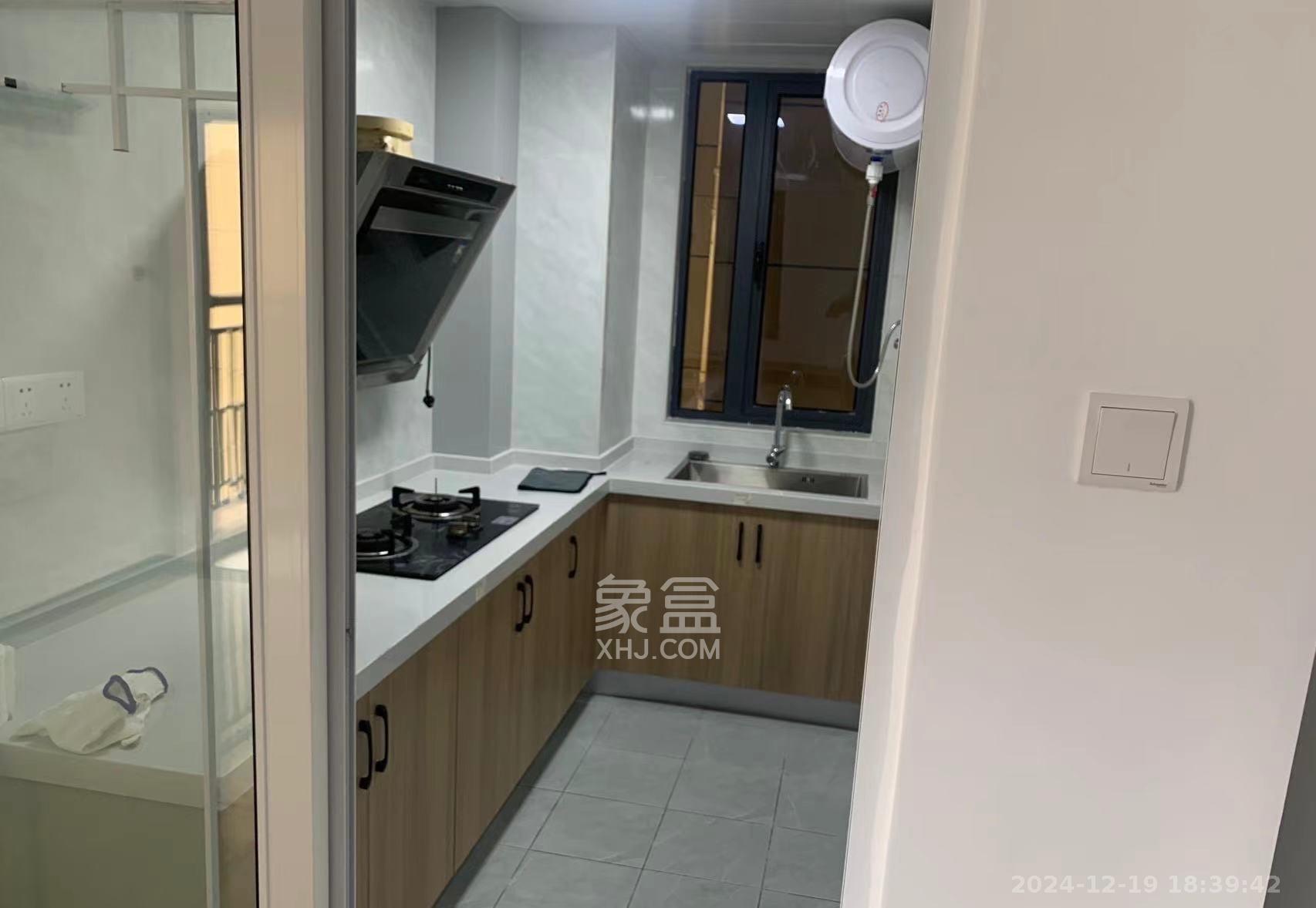 澳海澜庭 3室1厅2卫 1900.0元/月 澳海澜庭 3室1厅2卫 1900.0元/月室内图