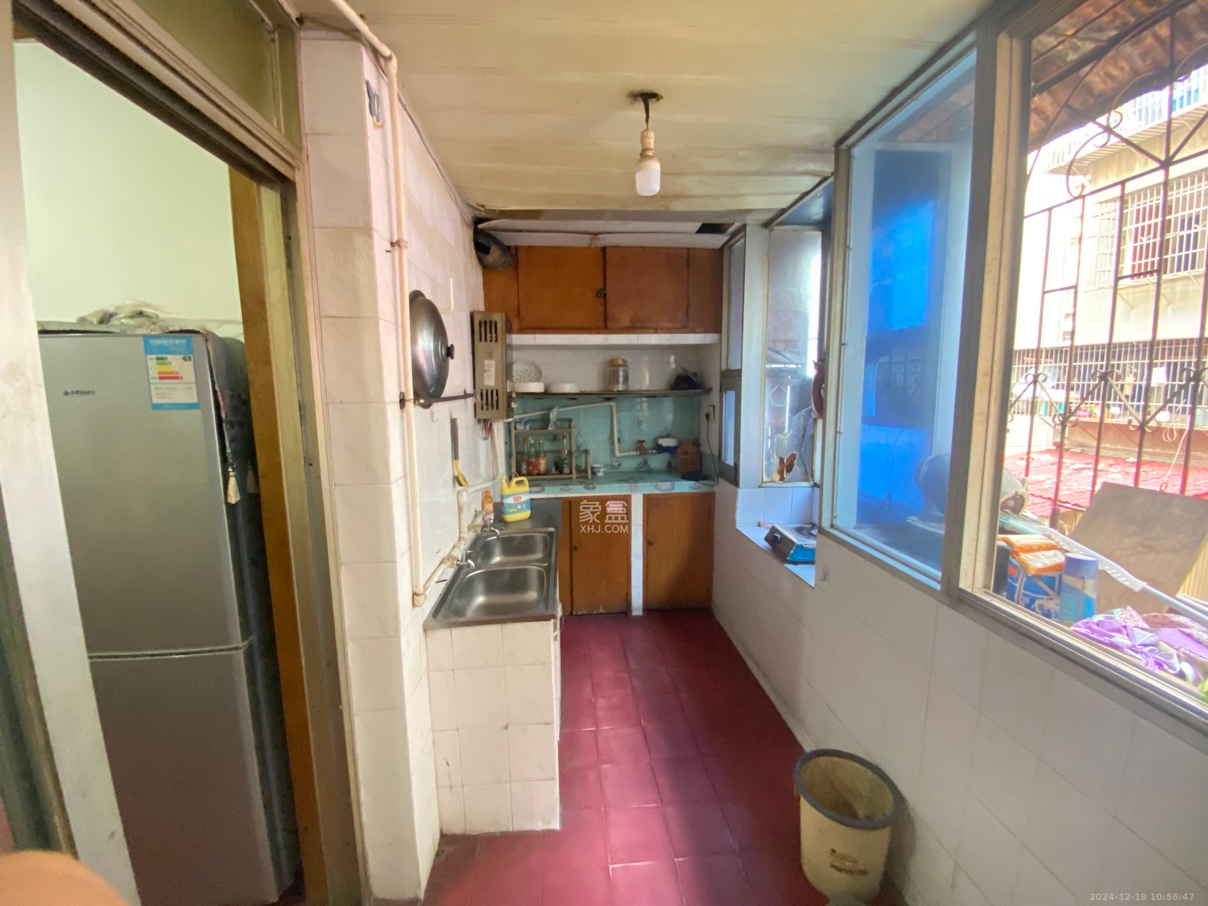 民政局宿舍 2室2厅1卫 1400.0元/月 民政局宿舍 2室2厅1卫 1400.0元/月室内图