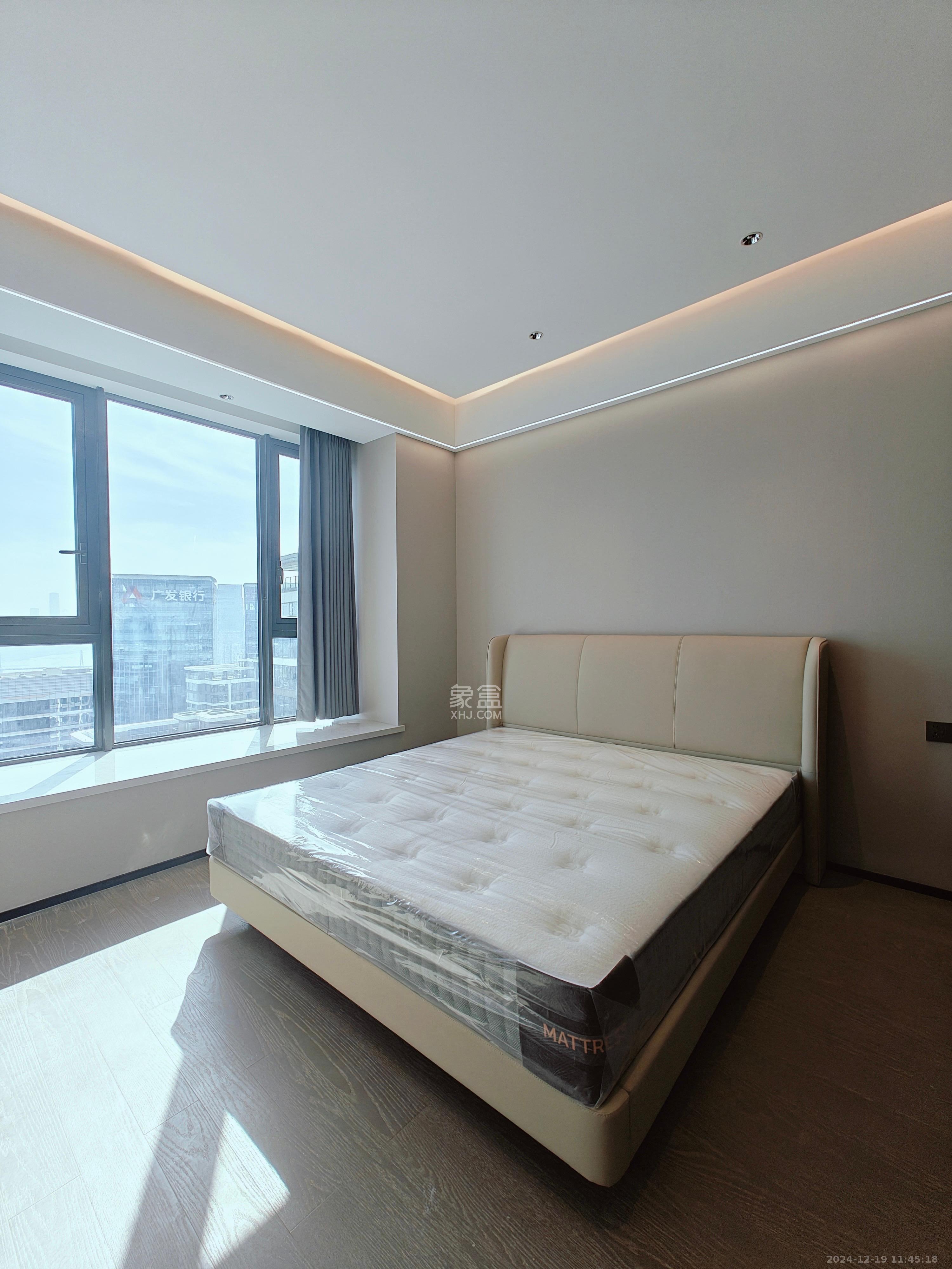 旭辉铂悦湘江 4室2厅3卫 18000.0元/月 旭辉铂悦湘江 4室2厅3卫 18000.0元/月室内图