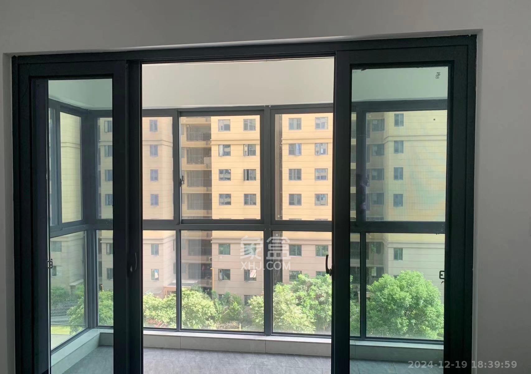 澳海澜庭  3室1厅2卫    1900.0元/月室内图