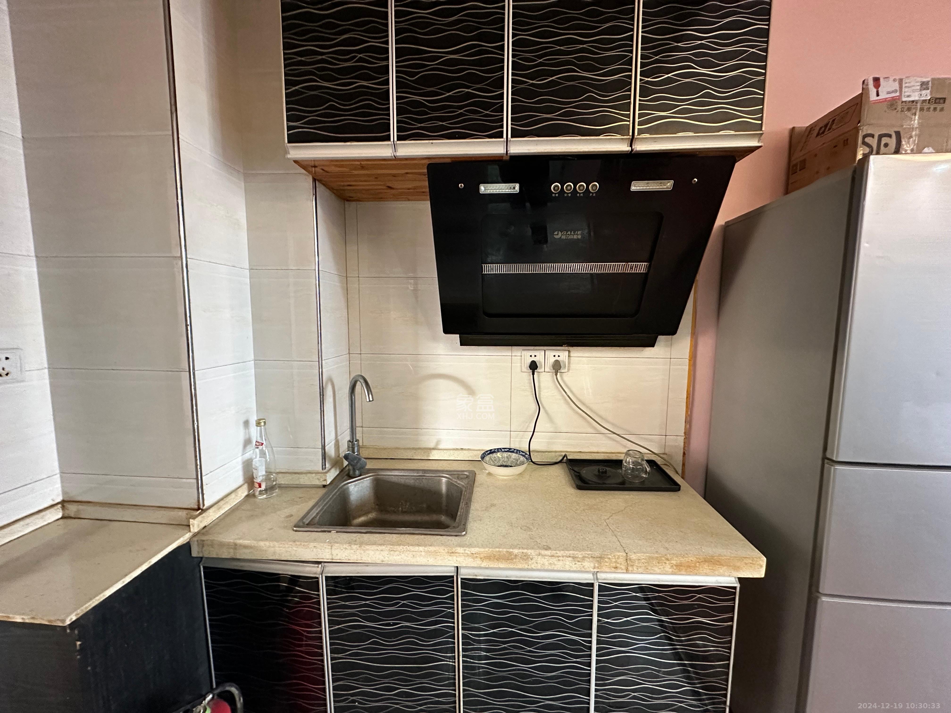 凯通国际城(凯通朝庭) 1室1厅1卫 1500.0元/月 凯通国际城(凯通朝庭) 1室1厅1卫 1500.0元/月室内图