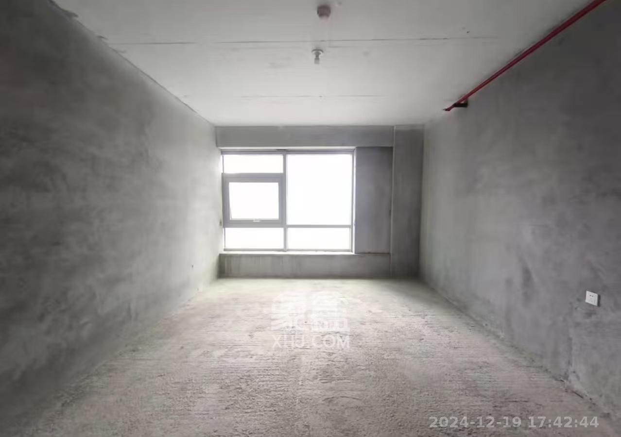 福晟翡翠湾 5室2厅2卫 8000.0元/月 福晟翡翠湾 5室2厅2卫 8000.0元/月室内图