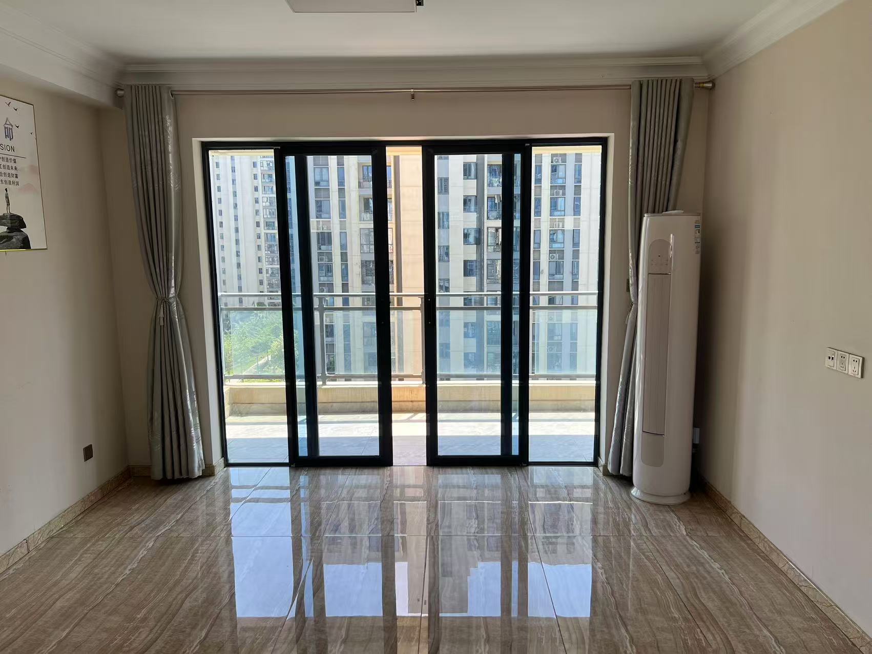 碧桂园剑桥郡  4室2厅2卫    3400.0元/月 碧桂园剑桥郡  4室2厅2卫    3400.0元/月室内图