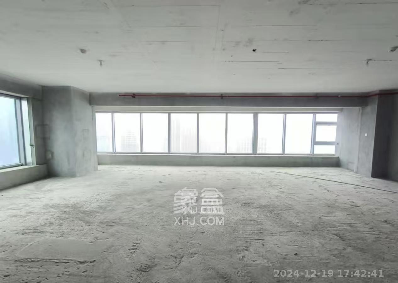 福晟翡翠湾 5室2厅2卫 8000.0元/月 福晟翡翠湾 5室2厅2卫 8000.0元/月室内图