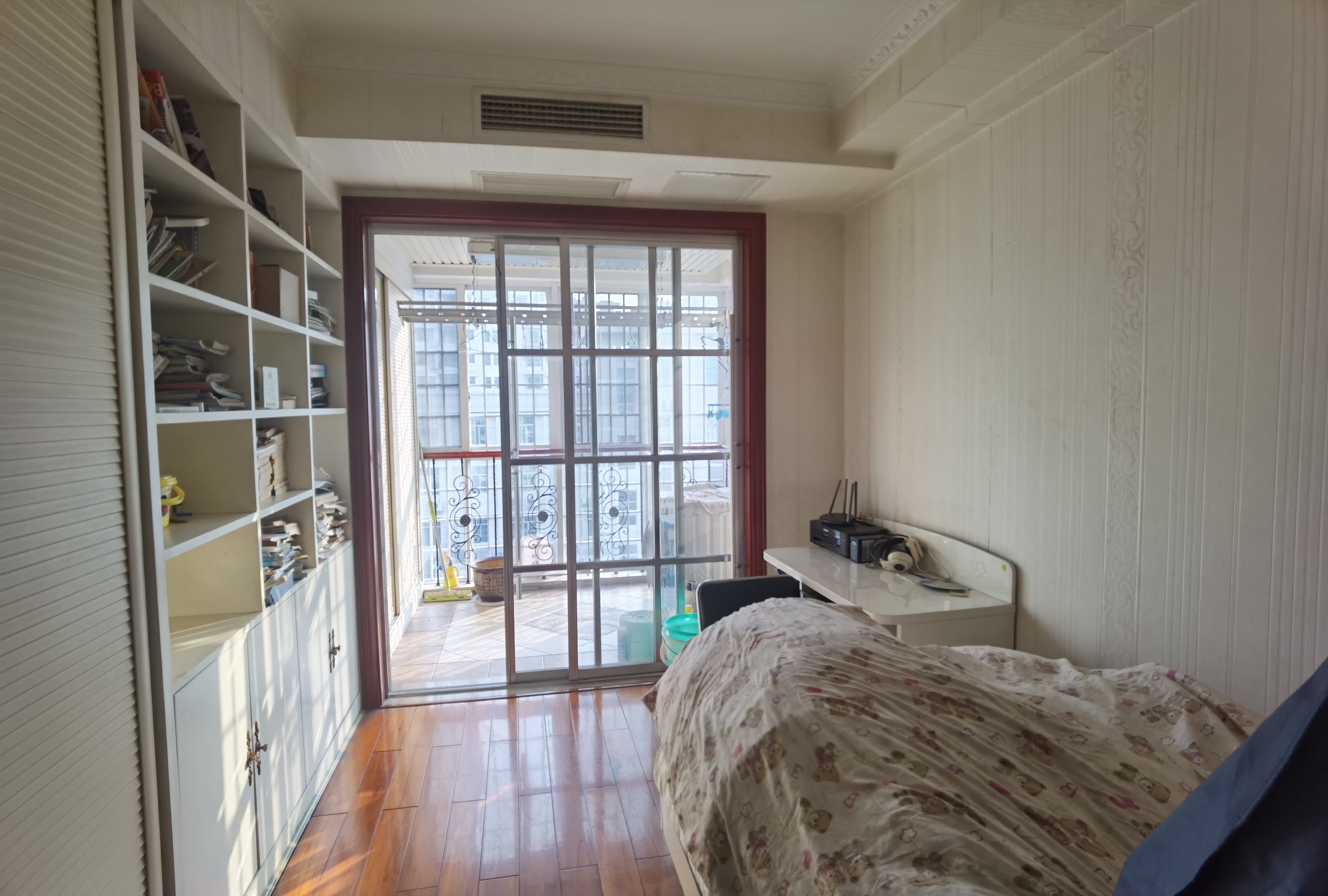 融和园 1室0厅0卫 139.8万 融和园 1室0厅0卫 139.8万客厅