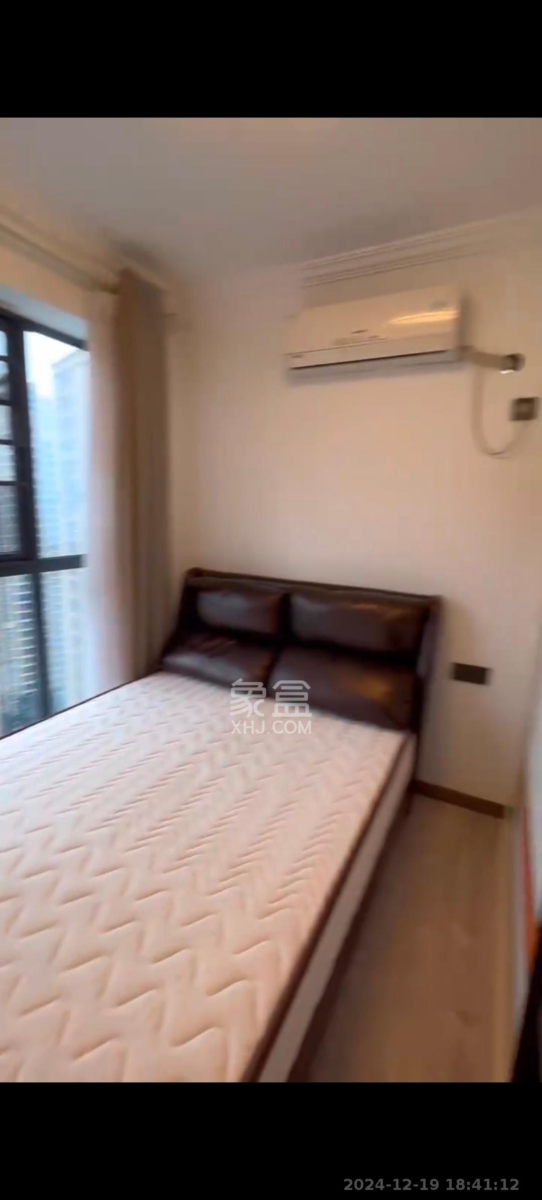 明发国际城  4室2厅2卫    2800.0元/月室内图