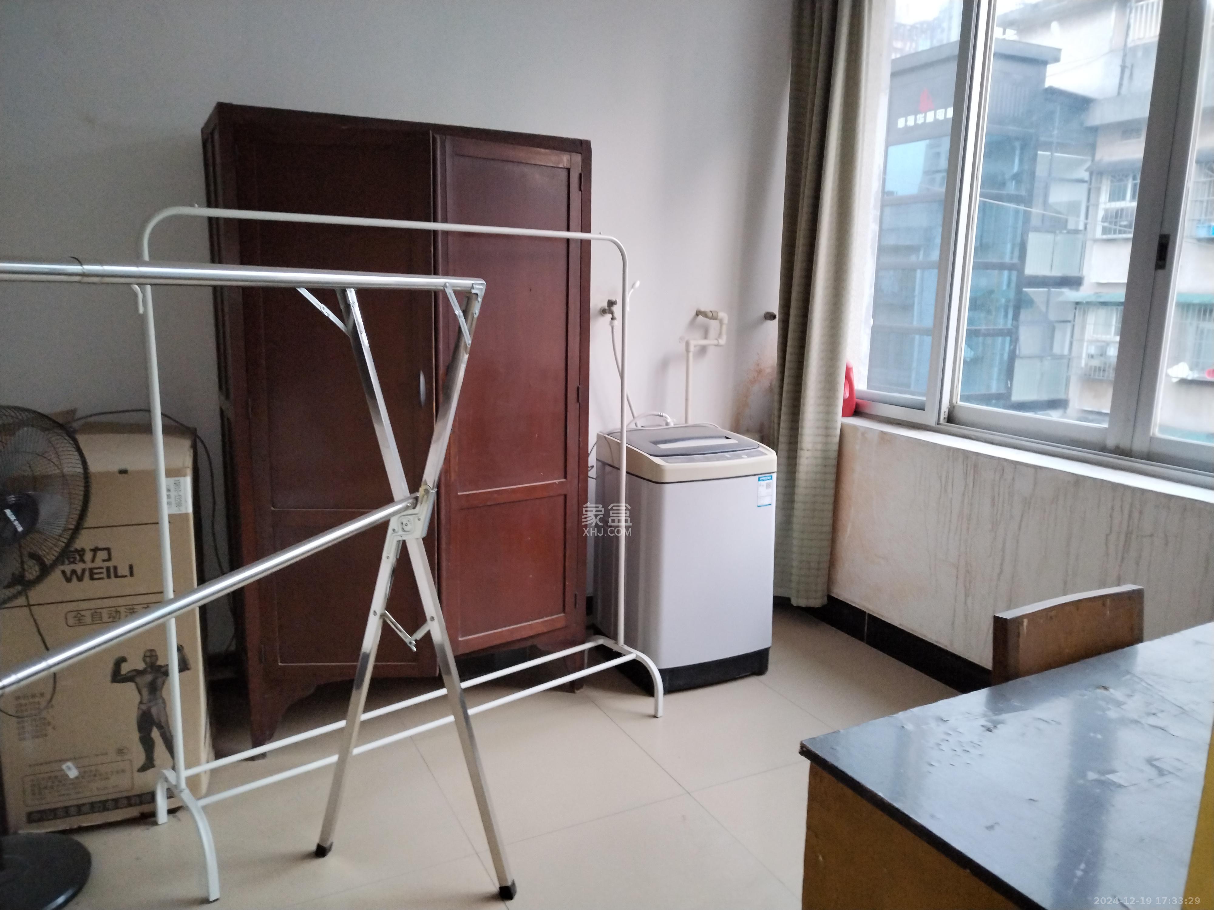 交通设计院(伍家岭)  3室1厅1卫    1500.0元/月 交通设计院(伍家岭)  3室1厅1卫    1500.0元/月室内图