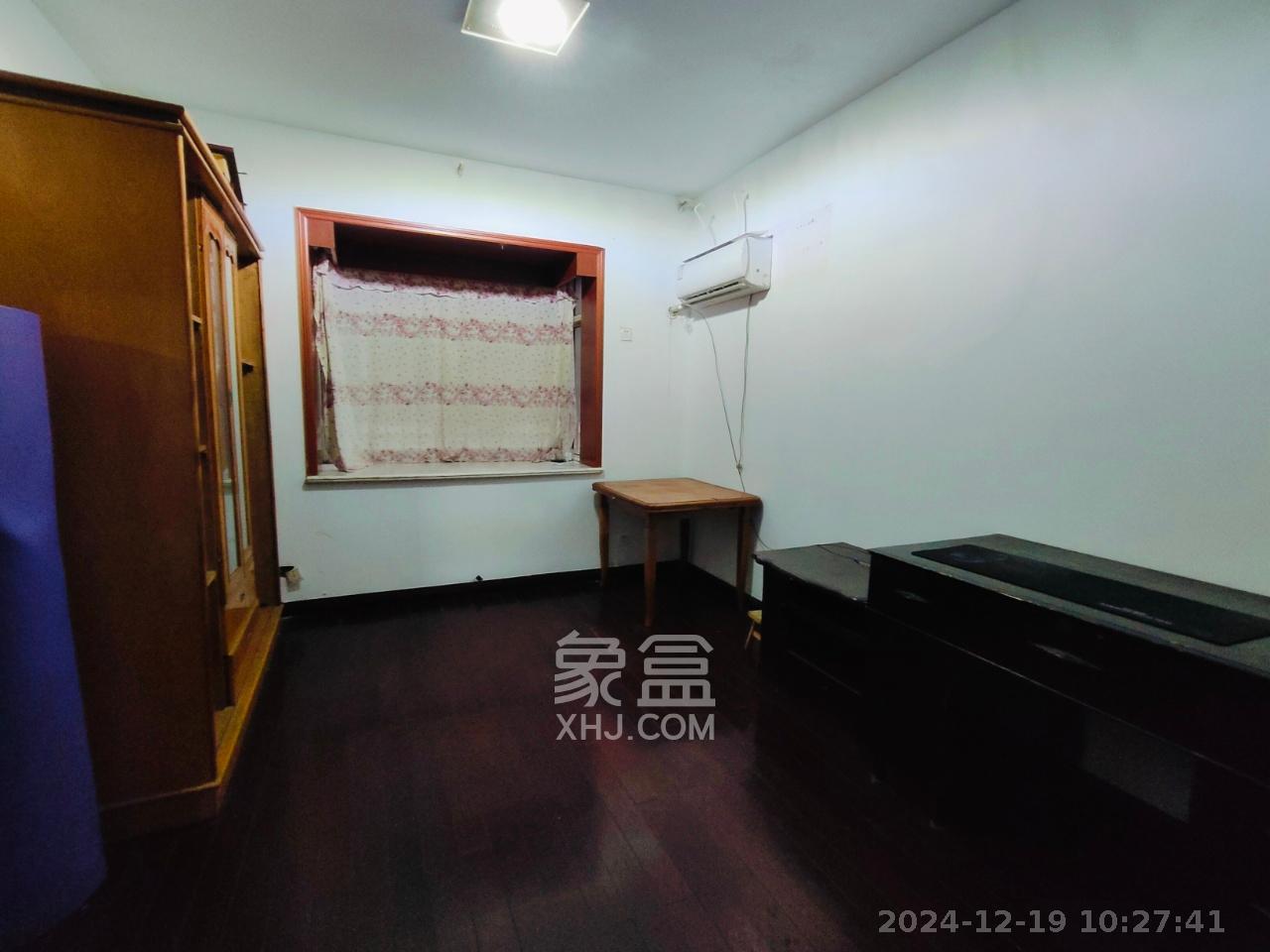 湘绣城 3室2厅2卫 1500.0元/月 湘绣城 3室2厅2卫 1500.0元/月室内图