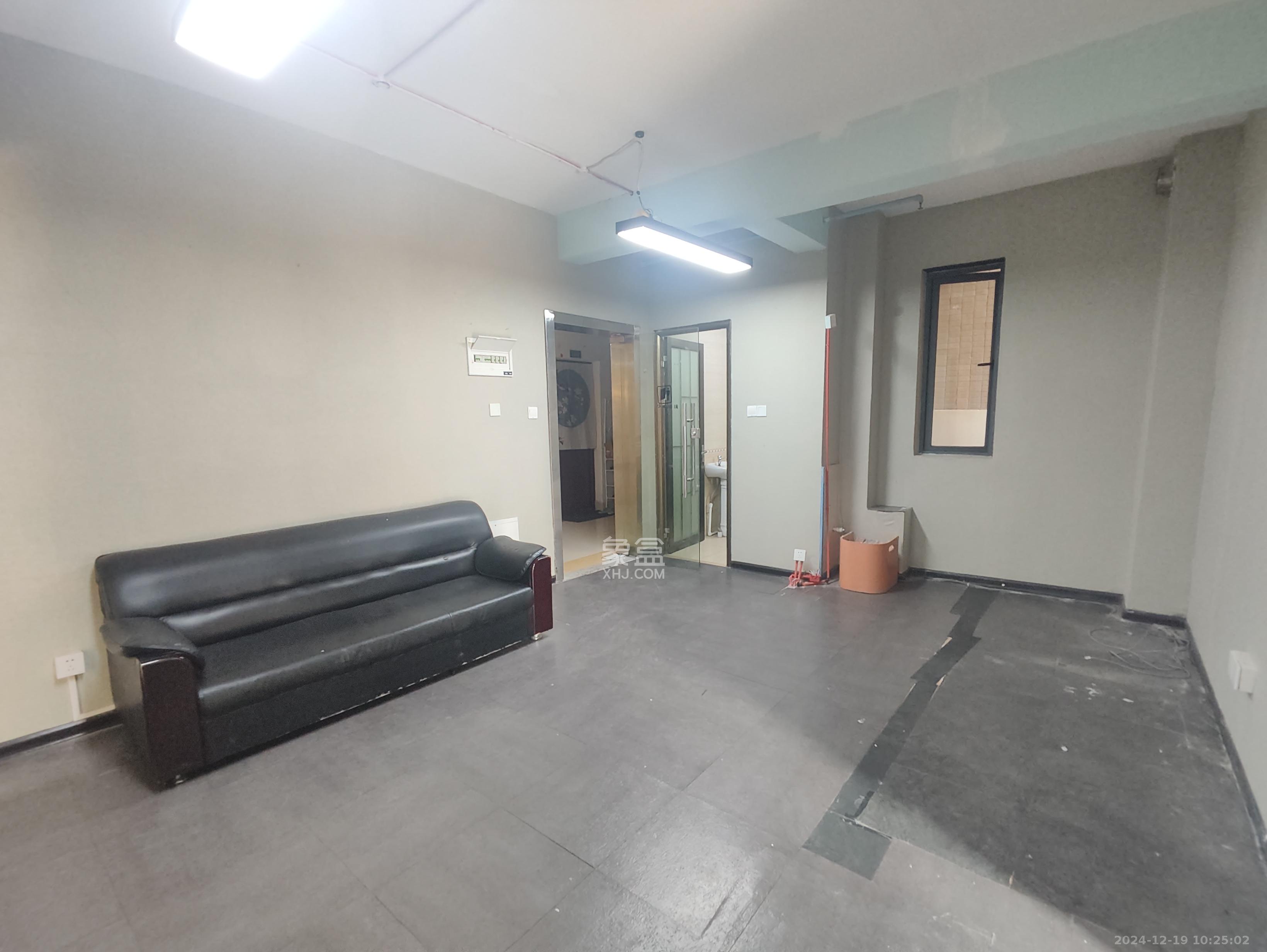 万博汇 1室1厅11卫 1800.0元/月 万博汇 1室1厅11卫 1800.0元/月室内图