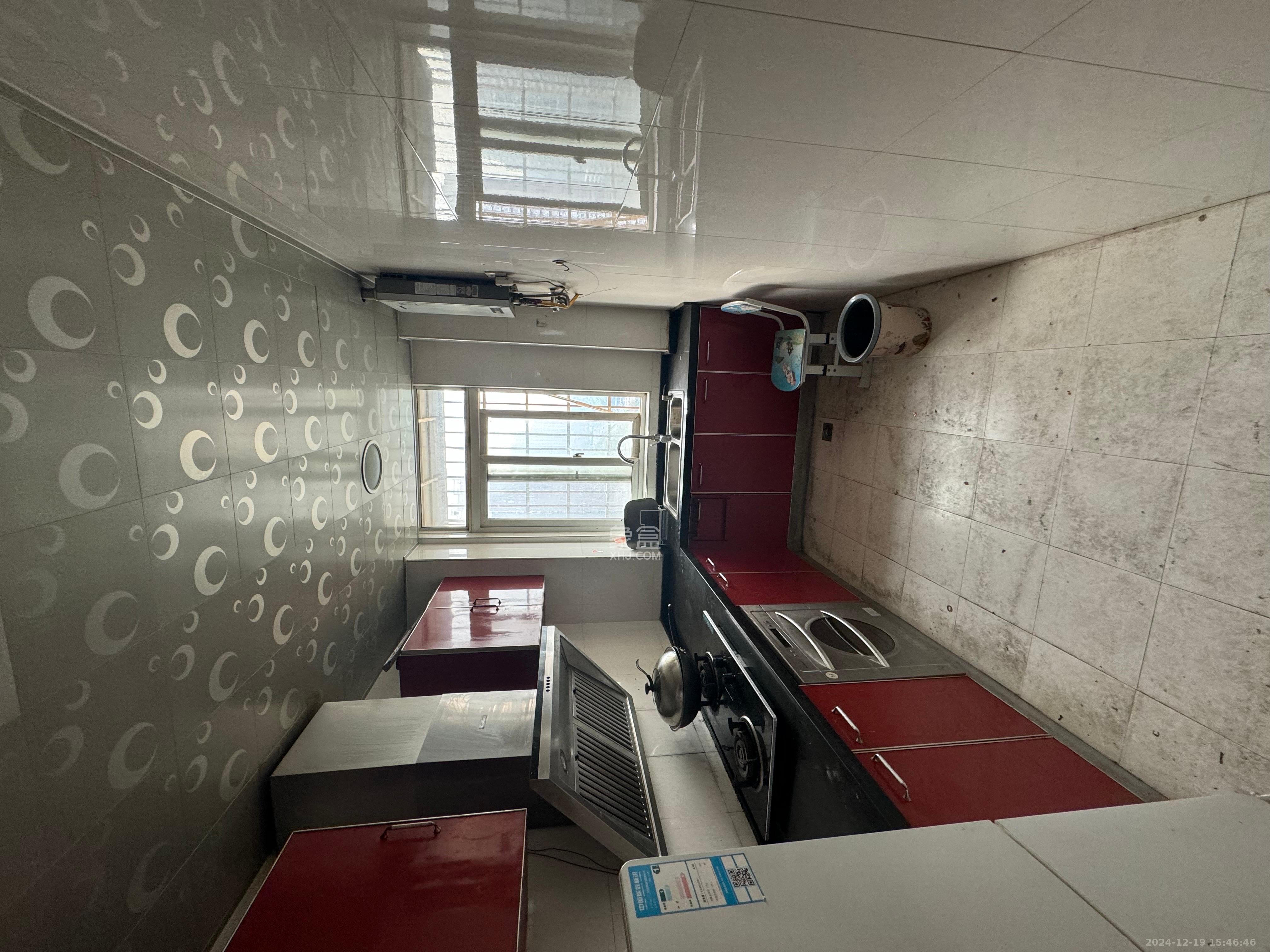 楚天中苑 2室2厅1卫 1800.0元/月 楚天中苑 2室2厅1卫 1800.0元/月室内图