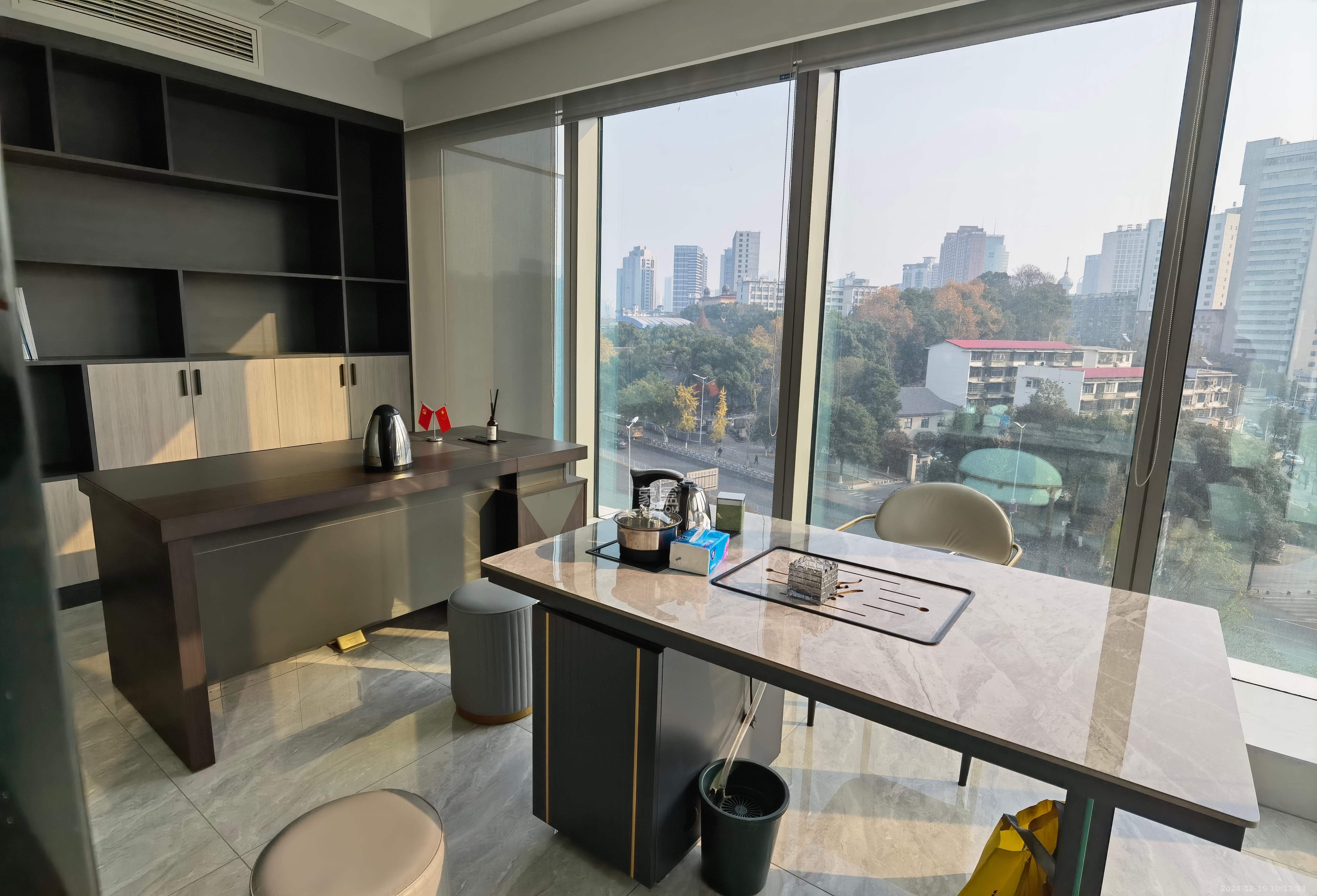 汇景发展环球中心 1室0厅0卫 8000.0元/月 汇景发展环球中心 1室0厅0卫 8000.0元/月室内图