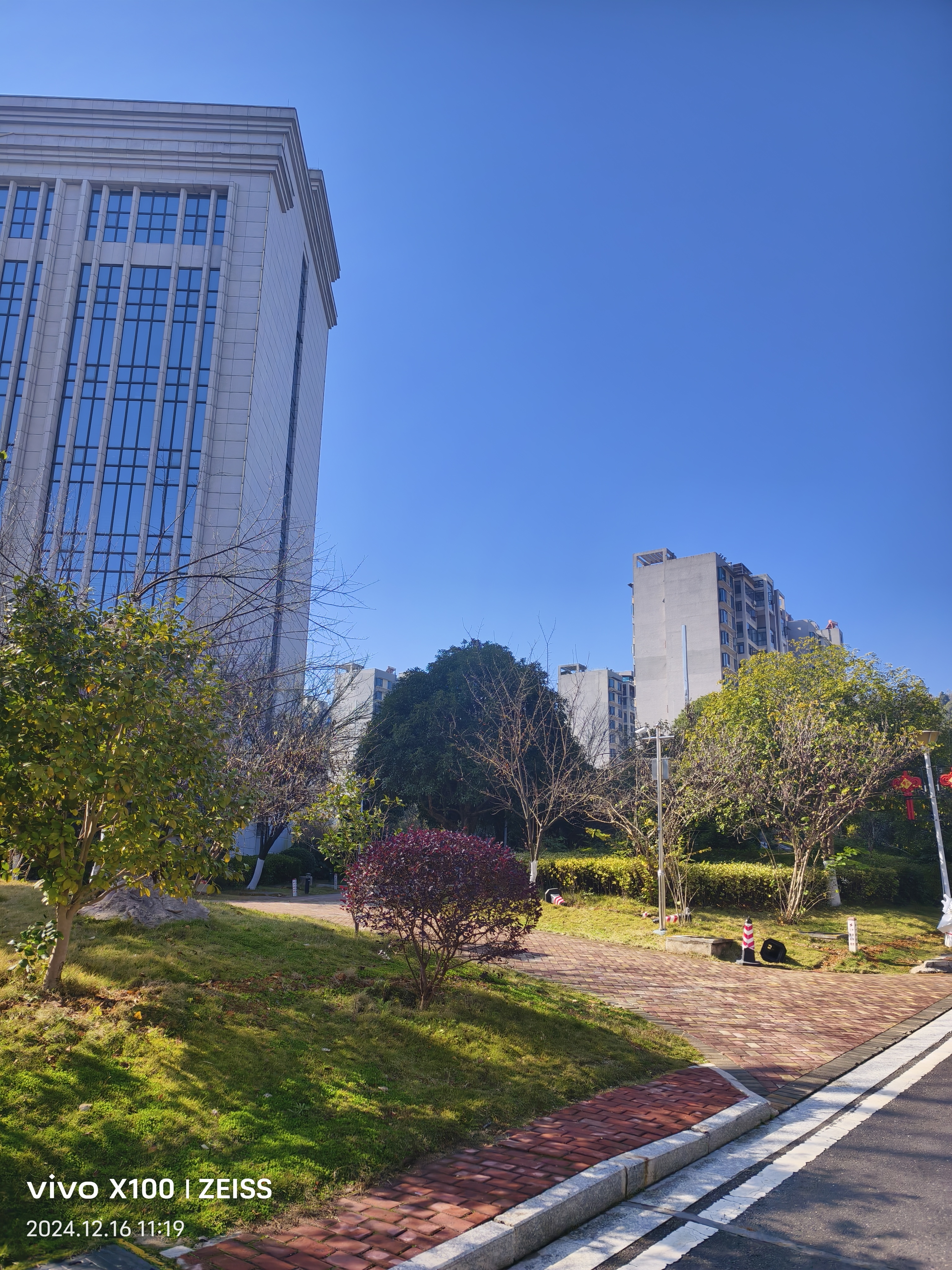 新烟草局单位房(城南) 4室2厅2卫 108.0万 新烟草局单位房(城南) 4室2厅2卫 108.0万户型图