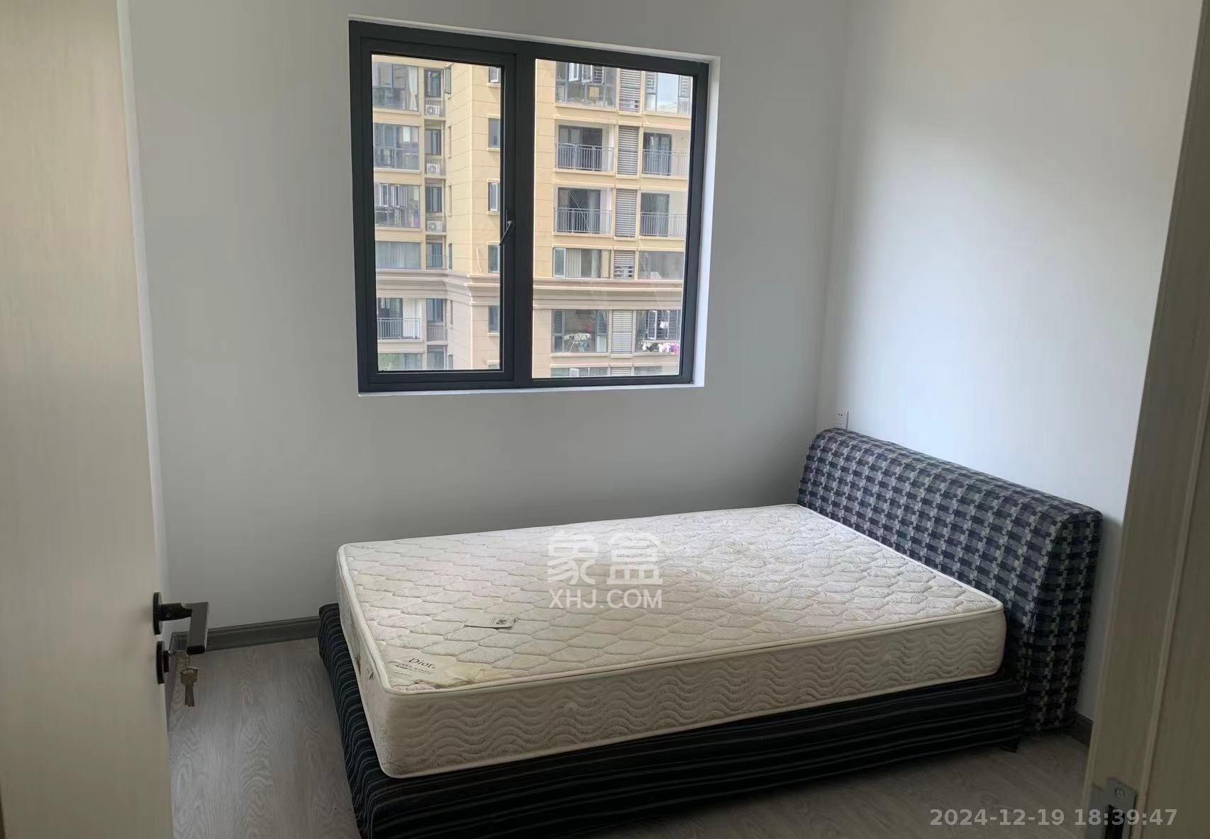 澳海澜庭  3室1厅2卫    1900.0元/月室内图