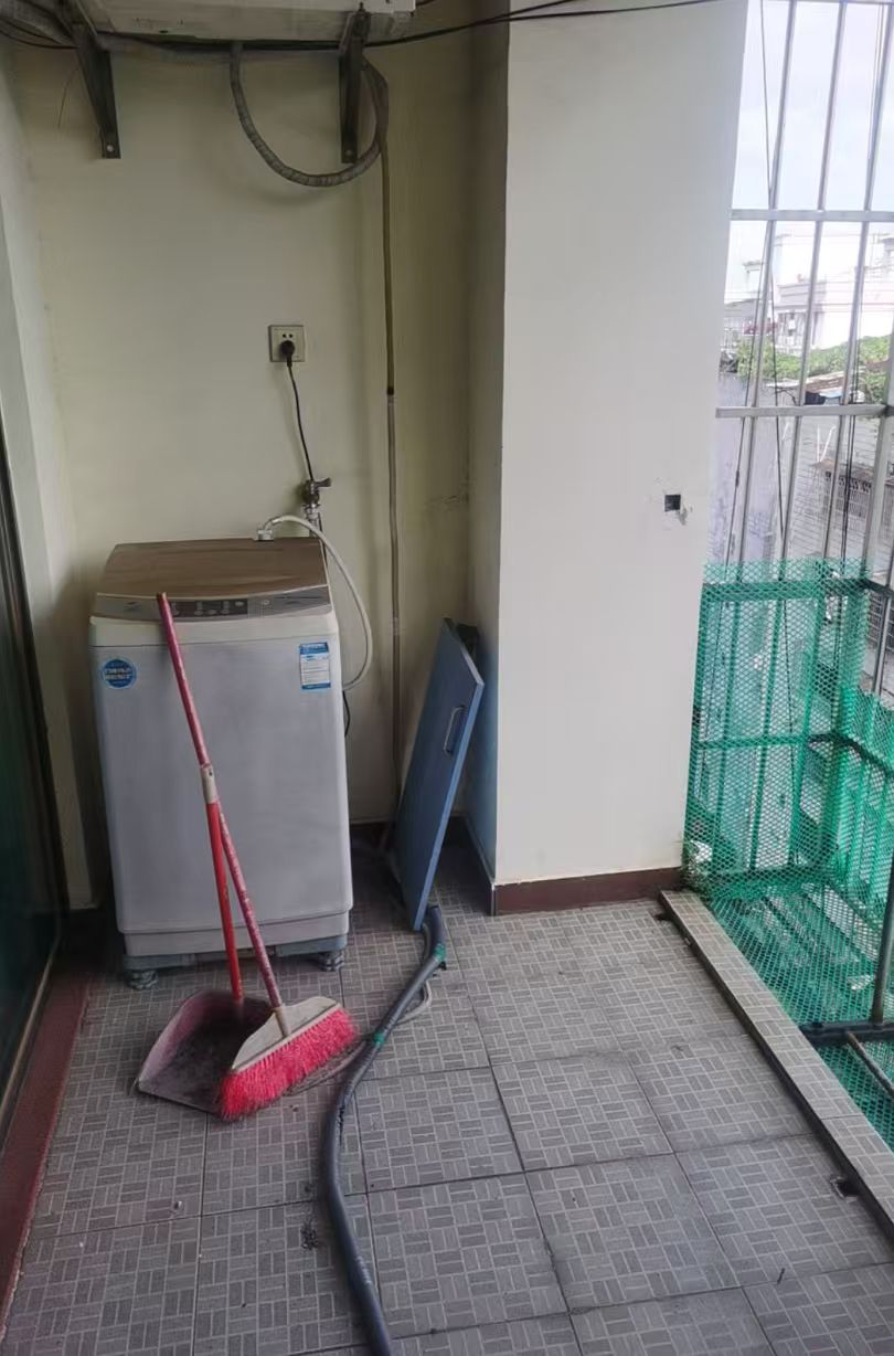 佳尚公寓 1室1厅1卫 48.0万 佳尚公寓 1室1厅1卫 48.0万客厅