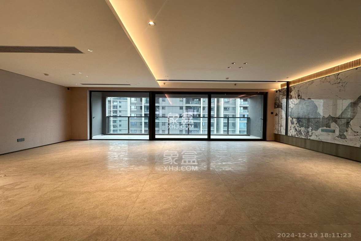 长沙悦府(华润万象城)  4室2厅3卫    20000.0元/月 长沙悦府(华润万象城)  4室2厅3卫    20000.0元/月室内图1