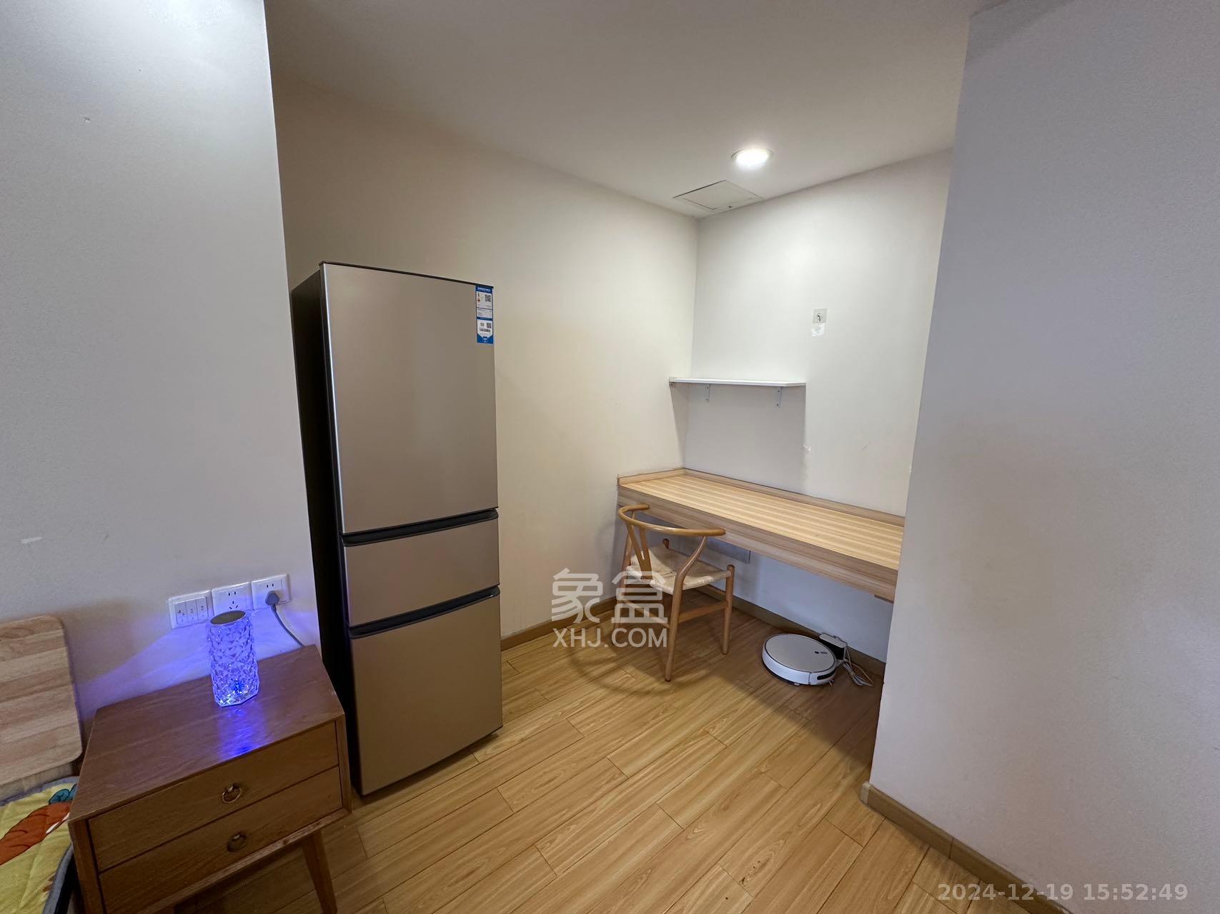 众东国际 1室0厅0卫 2700.0元/月 众东国际 1室0厅0卫 2700.0元/月室内图