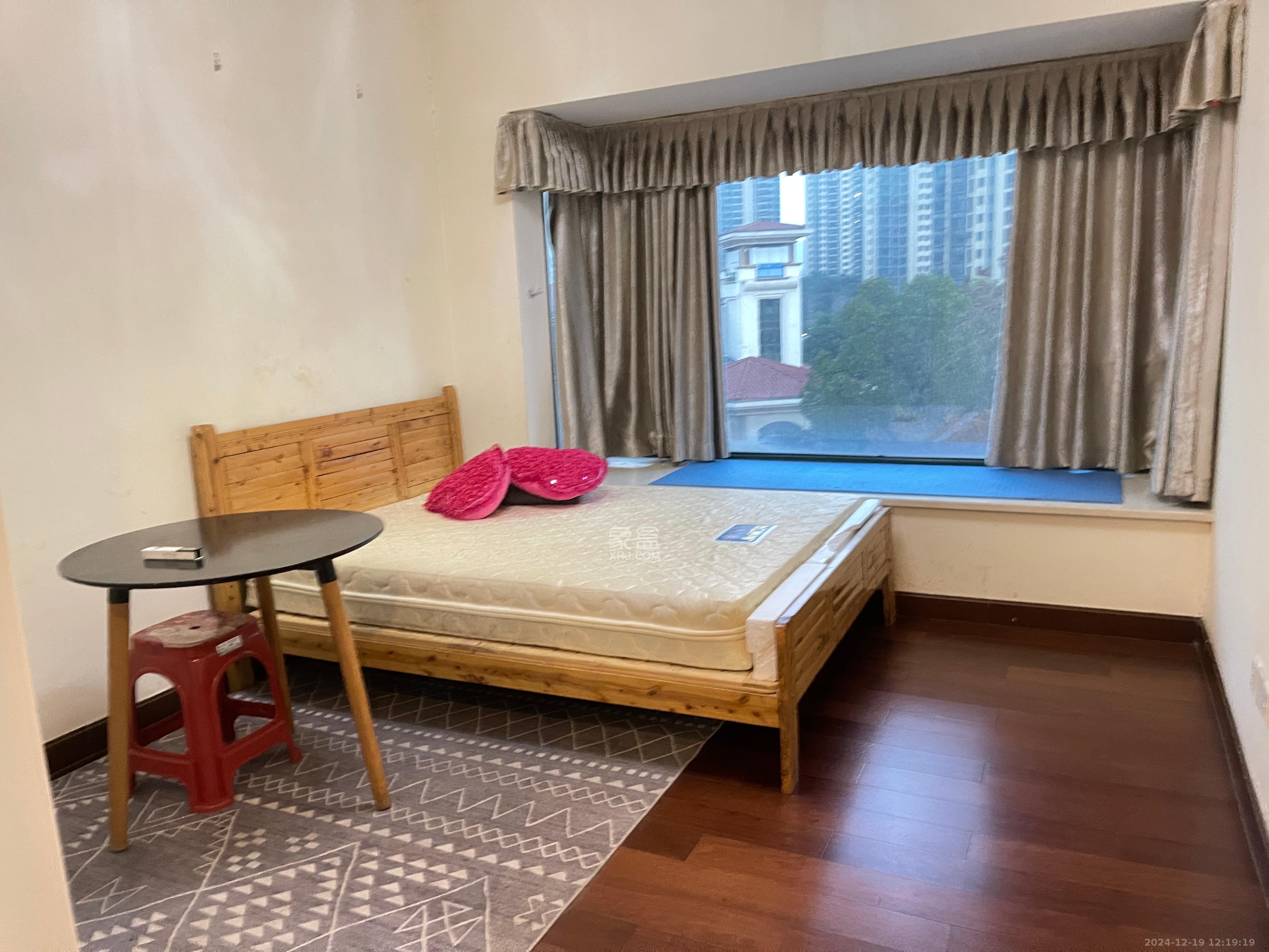 恒大雅苑 2室2厅1卫 2200.0元/月 恒大雅苑 2室2厅1卫 2200.0元/月室内图