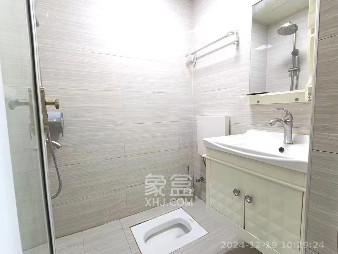 荣悦台  1室1厅1卫    1850.0元/月室内图