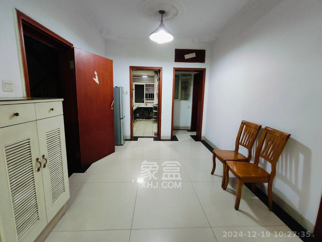 湘绣城 3室2厅2卫 1500.0元/月 湘绣城 3室2厅2卫 1500.0元/月室内图