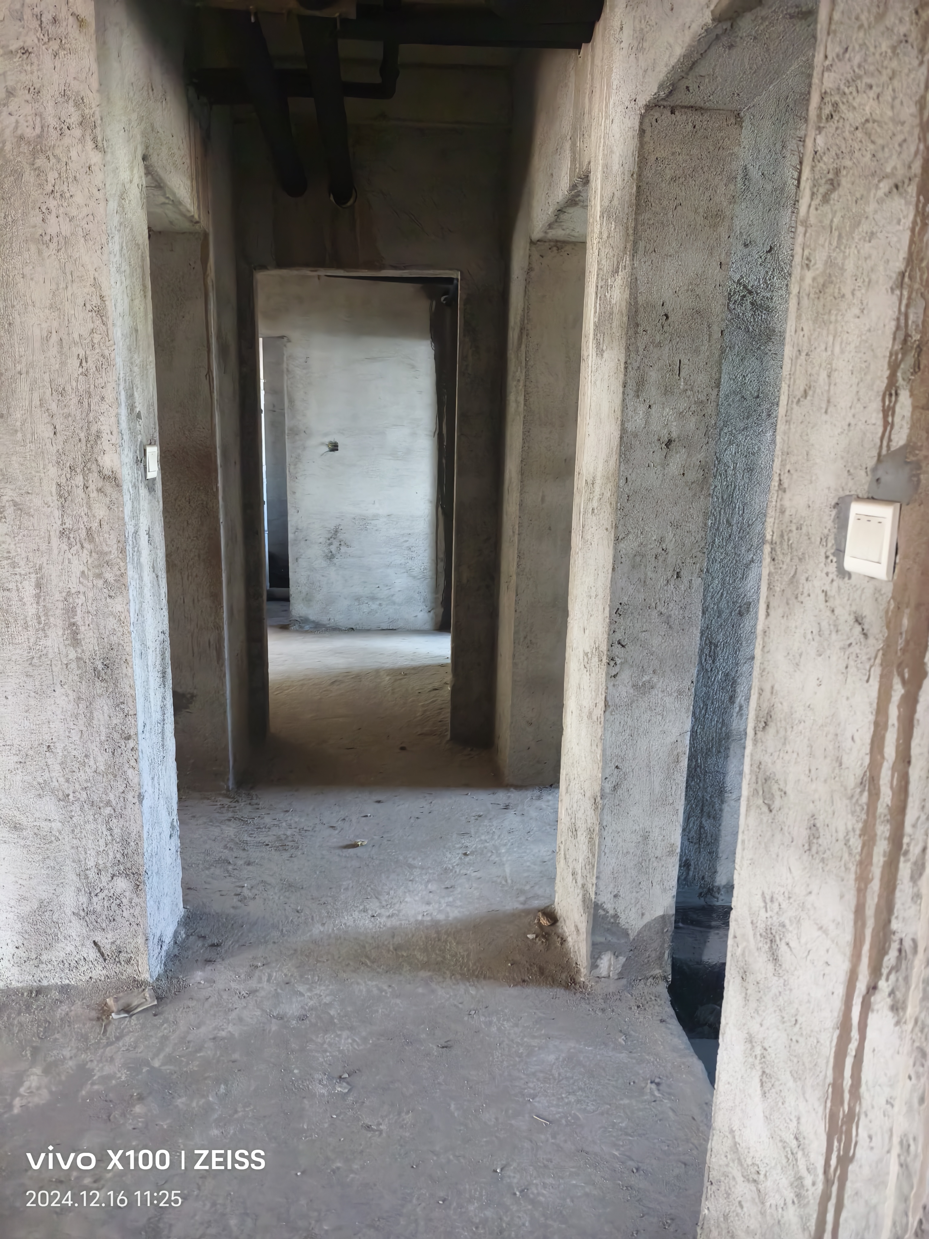 新烟草局单位房(城南) 4室2厅2卫 108.0万 新烟草局单位房(城南) 4室2厅2卫 108.0万客厅