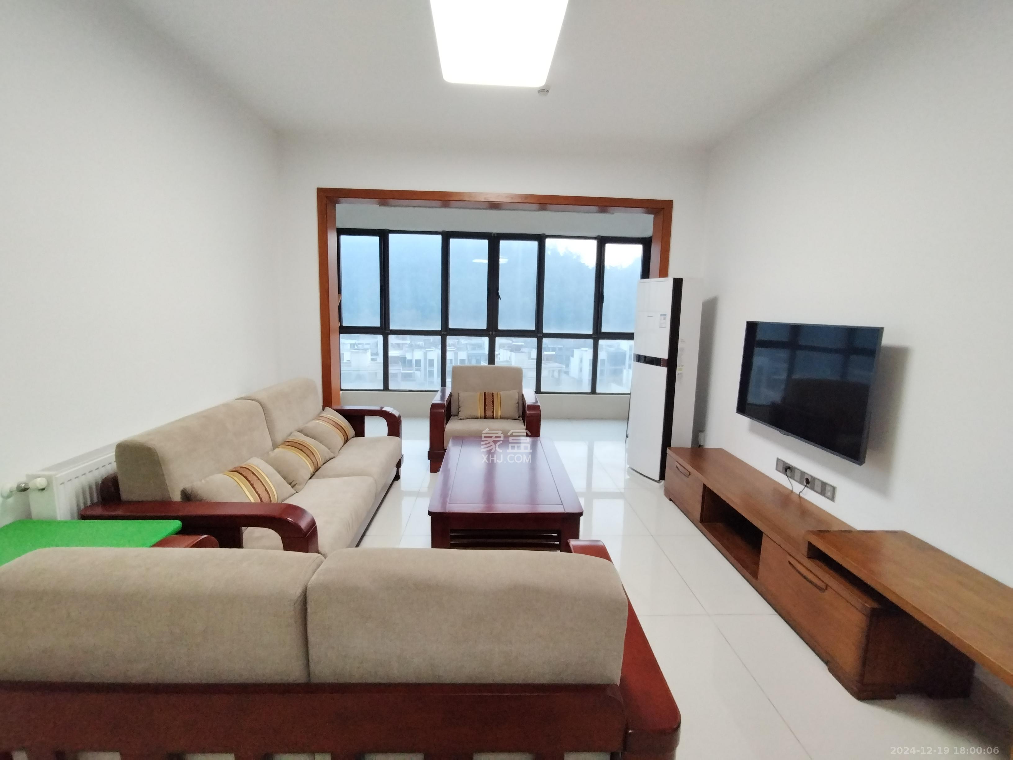 佳兆业云顶梅溪湖(佳兆业梅溪荟)  3室2厅2卫    3500.0元/月 佳兆业云顶梅溪湖(佳兆业梅溪荟)  3室2厅2卫    3500.0元/月