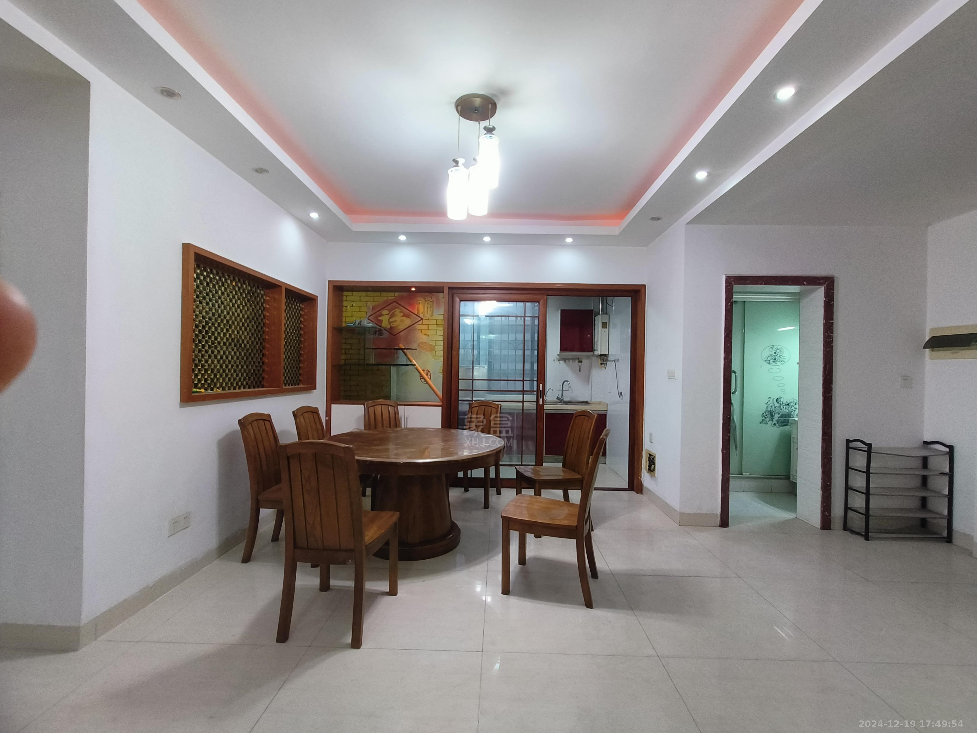 天泉一品 3室2厅2卫 2000.0元/月 天泉一品 3室2厅2卫 2000.0元/月室内图