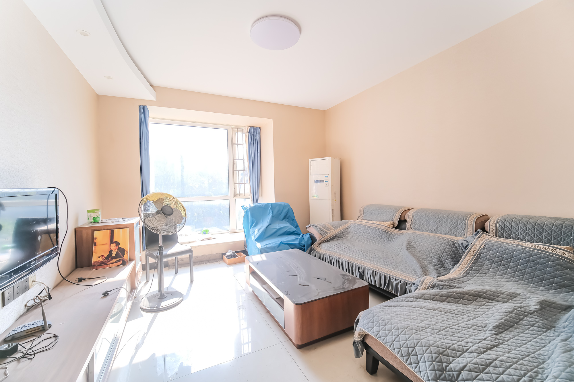 山水湾 2室2厅1卫 60.0万 山水湾 2室2厅1卫 60.0万客厅