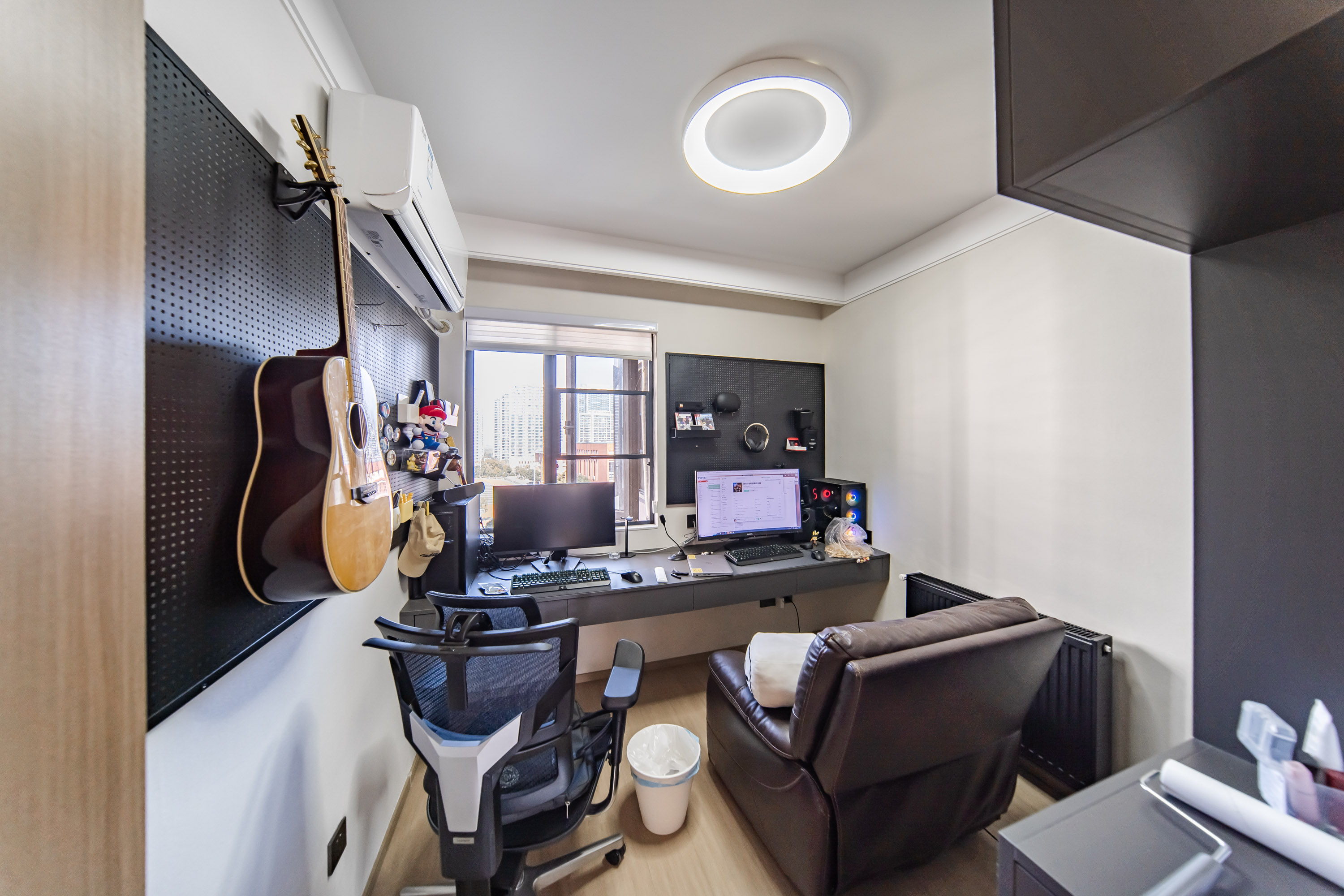 华润凯旋门二期 4室2厅2卫 210.0万 华润凯旋门二期 4室2厅2卫 210.0万卧室