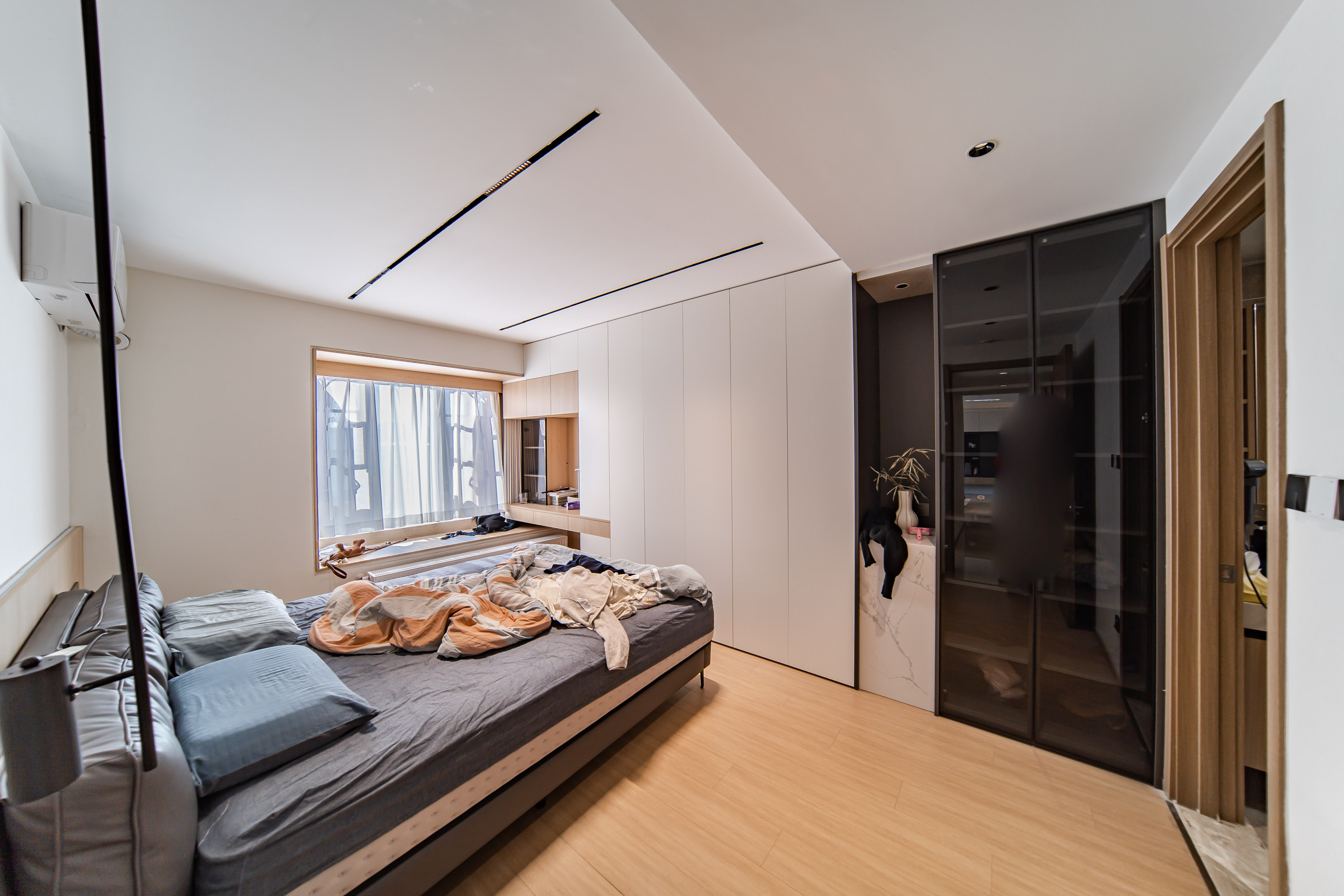 华润凯旋门二期 4室2厅2卫 210.0万 华润凯旋门二期 4室2厅2卫 210.0万卧室