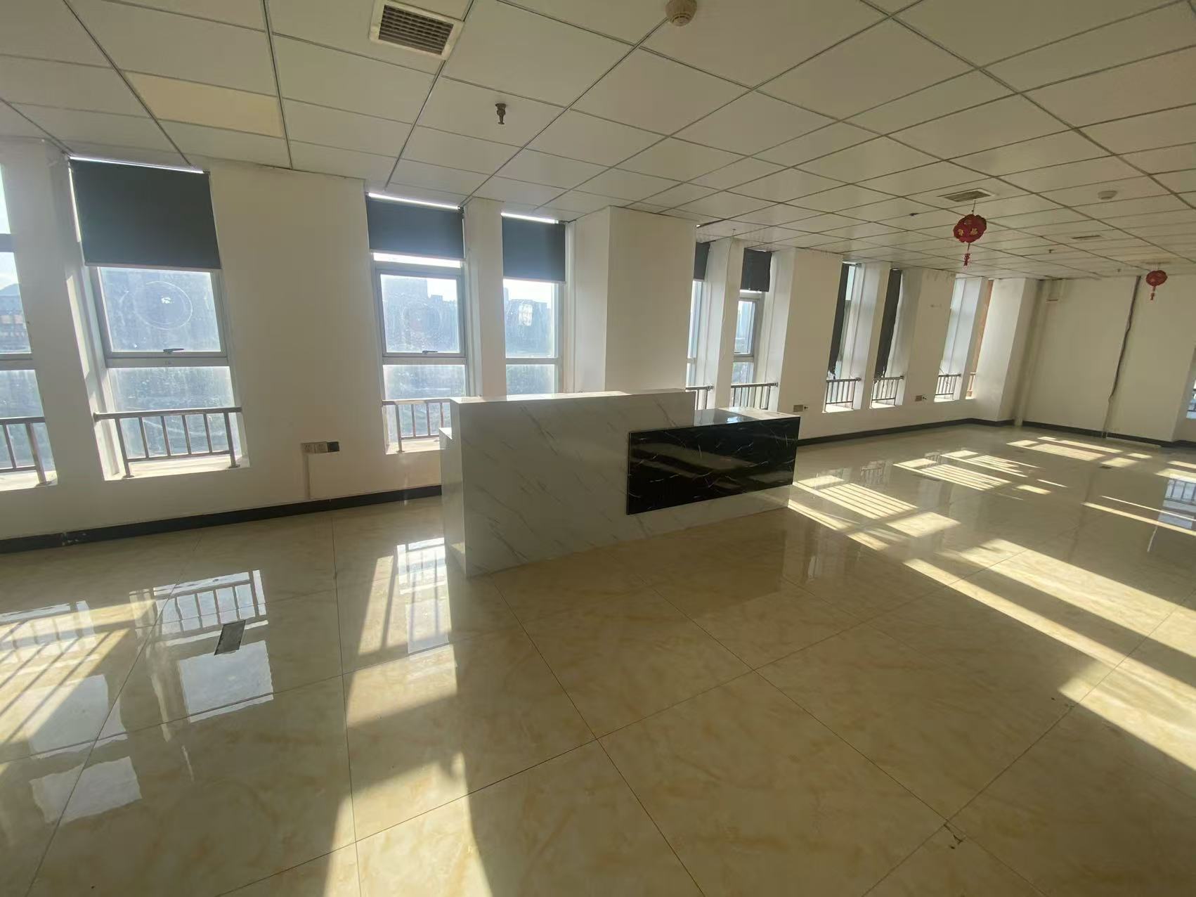 高信向日葵 3室2厅1卫 12000.0元/月 高信向日葵 3室2厅1卫 12000.0元/月室内图