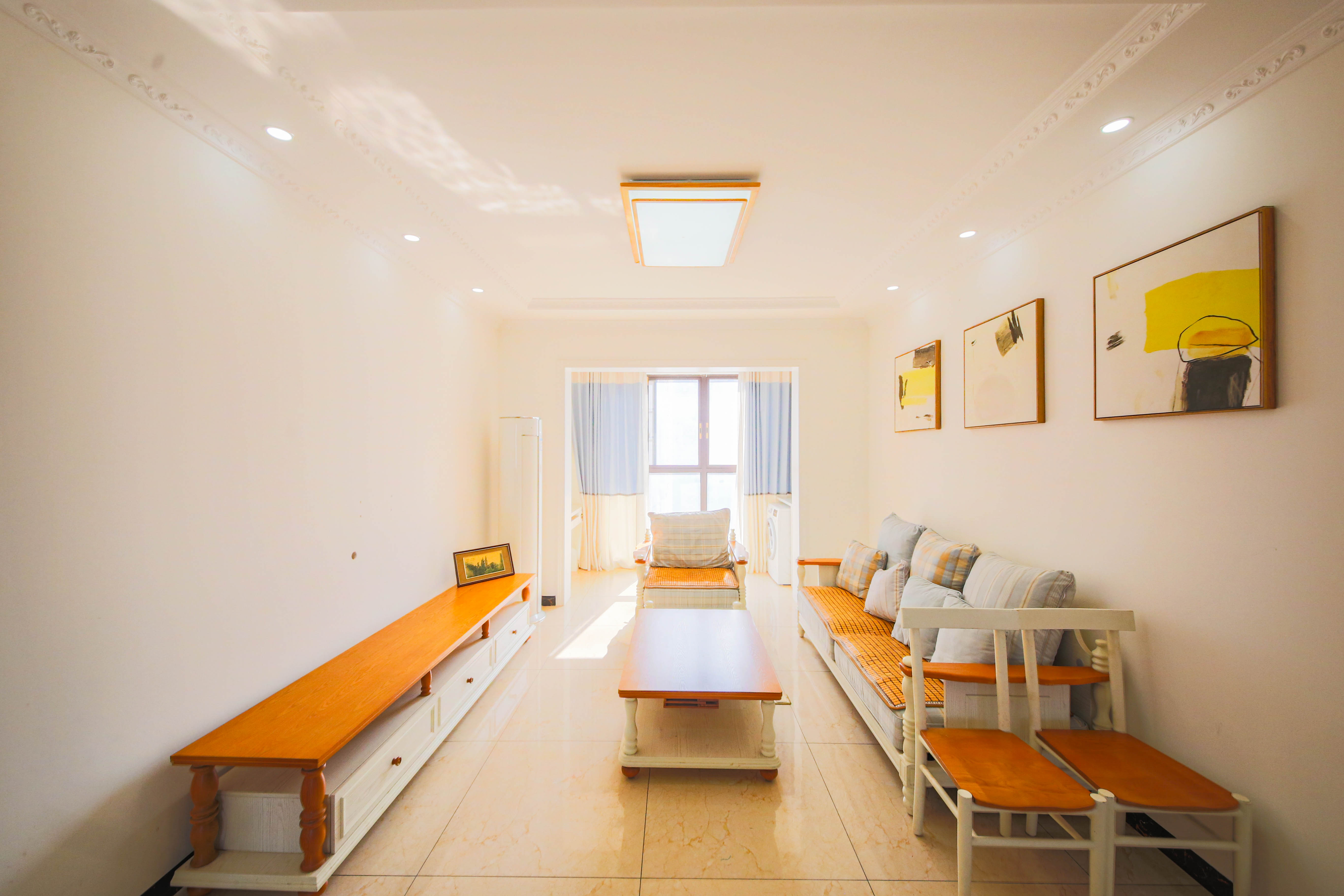 中建信和城 3室2厅2卫 136.0万 中建信和城 3室2厅2卫 136.0万客厅